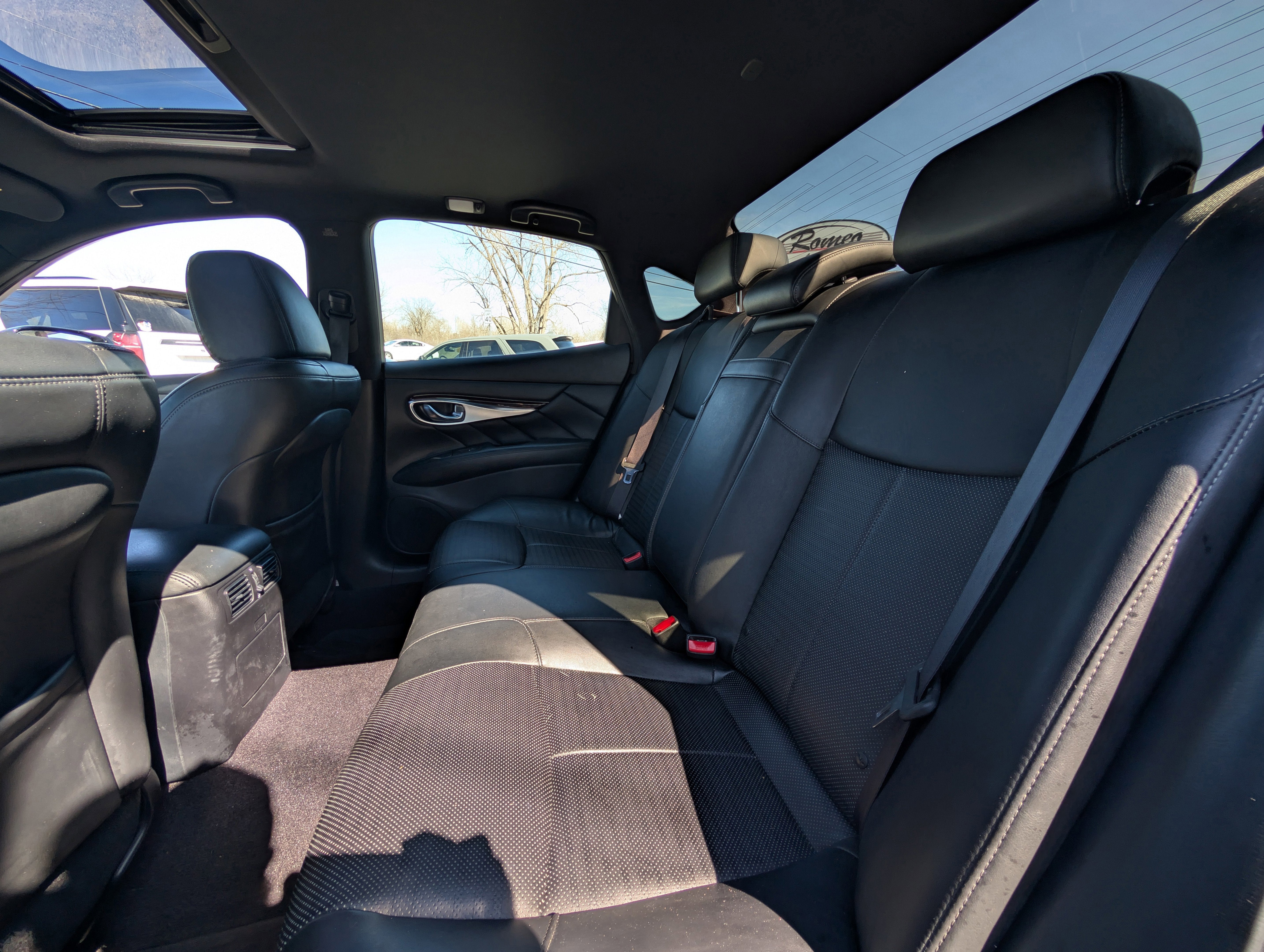 2017 INFINITI Q70 3.7X