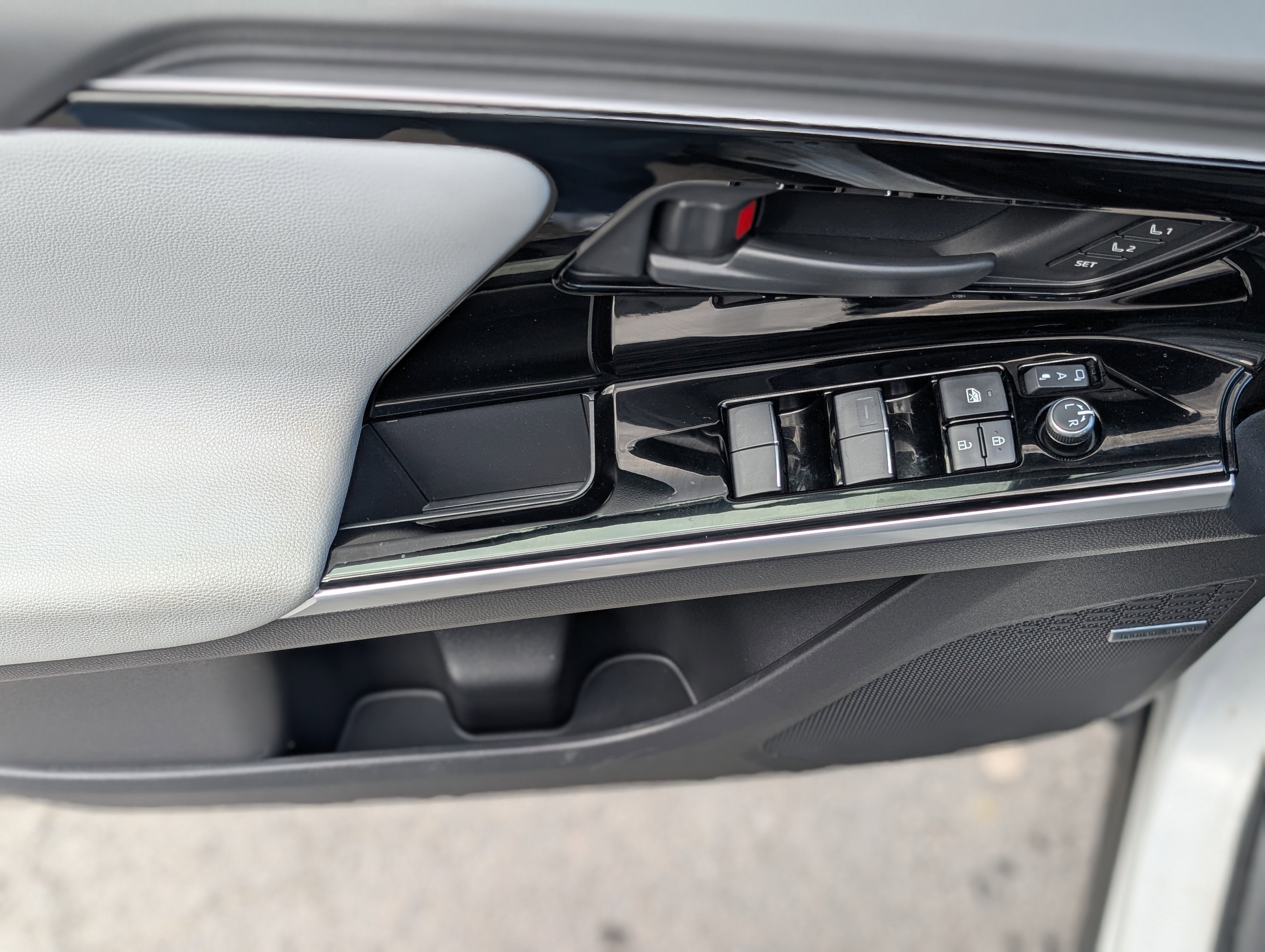 2024 Subaru Solterra Limited