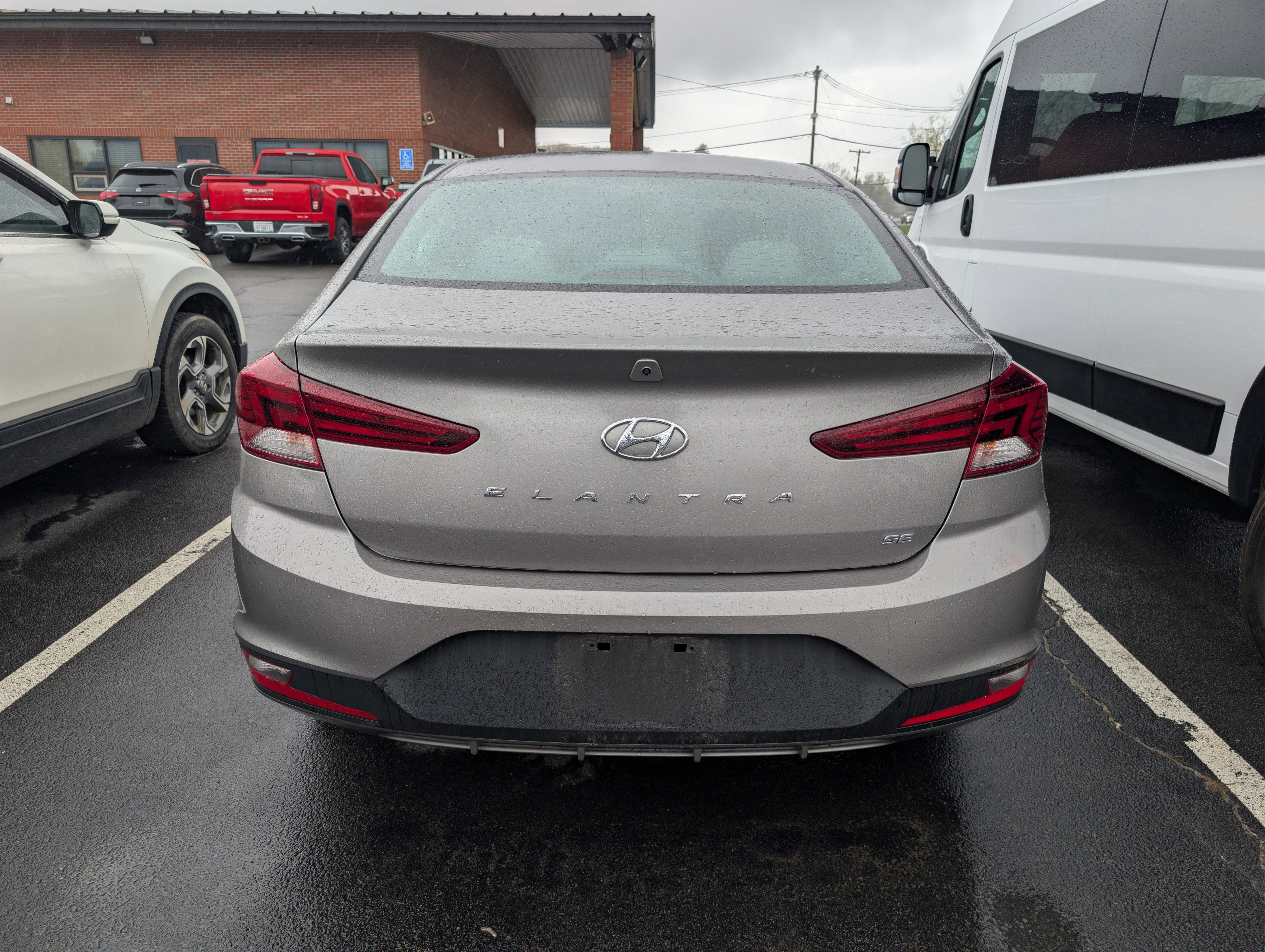 2020 Hyundai Elantra SE