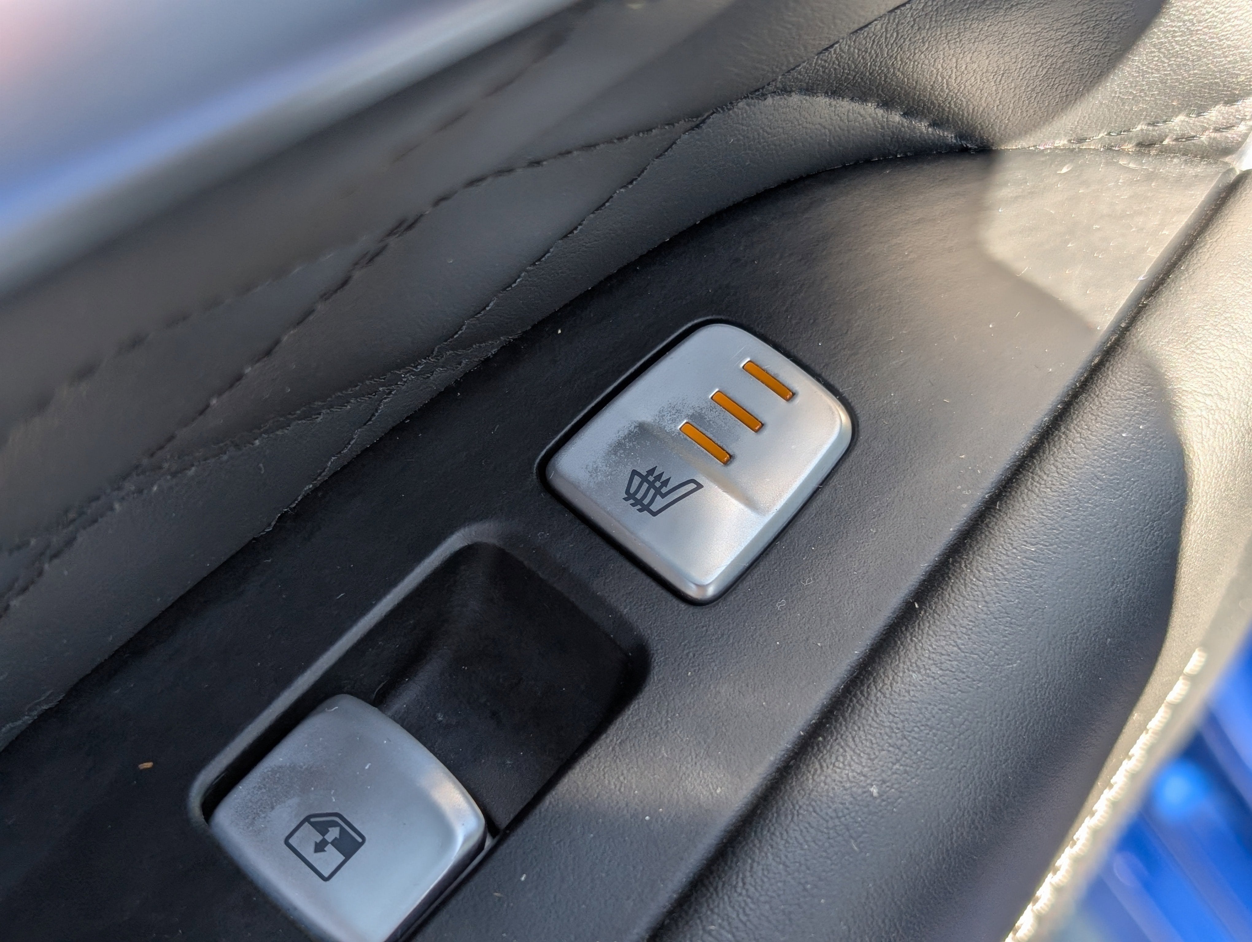 2021 Genesis G70 2.0T