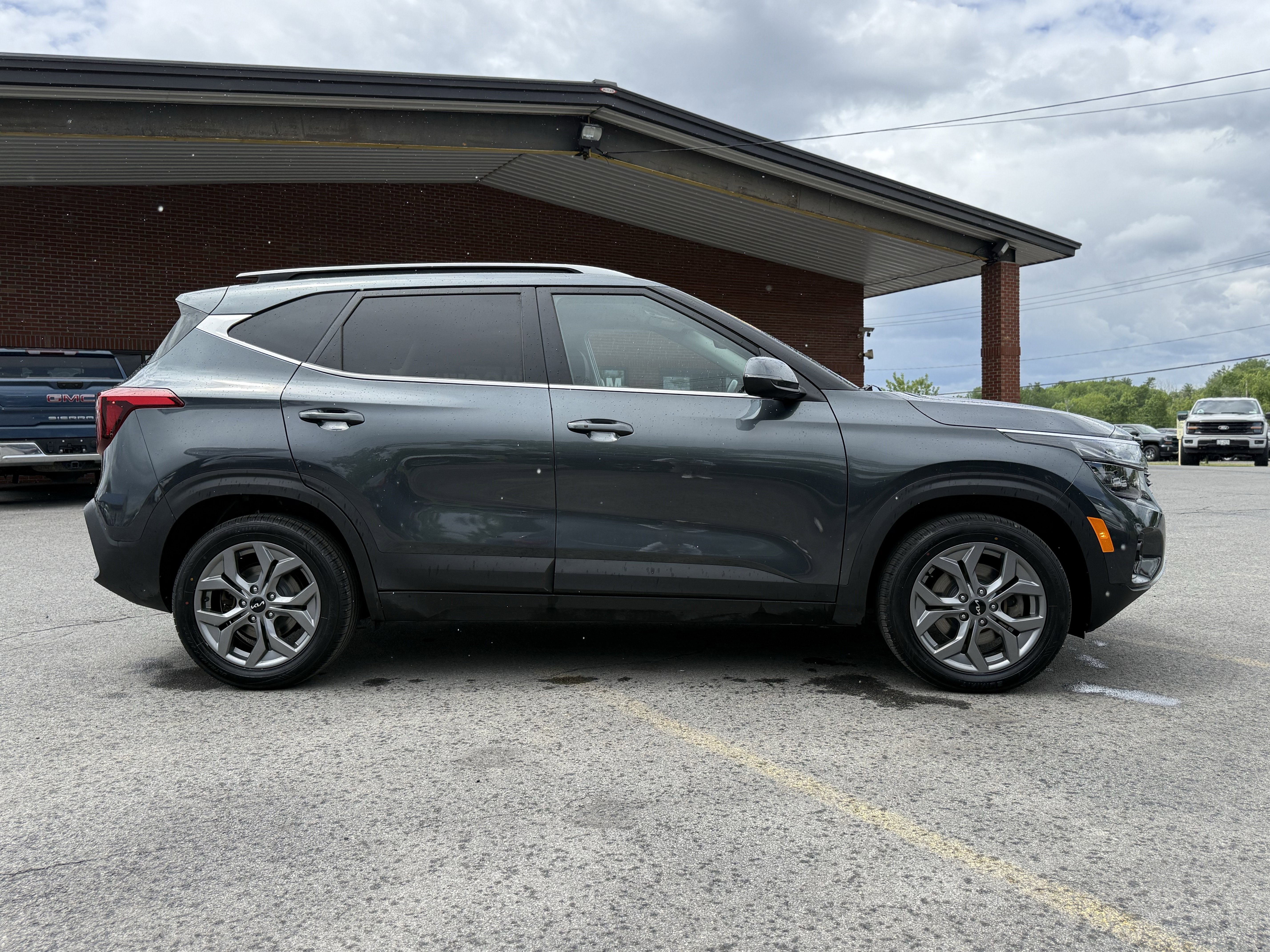 2024 Kia Seltos S