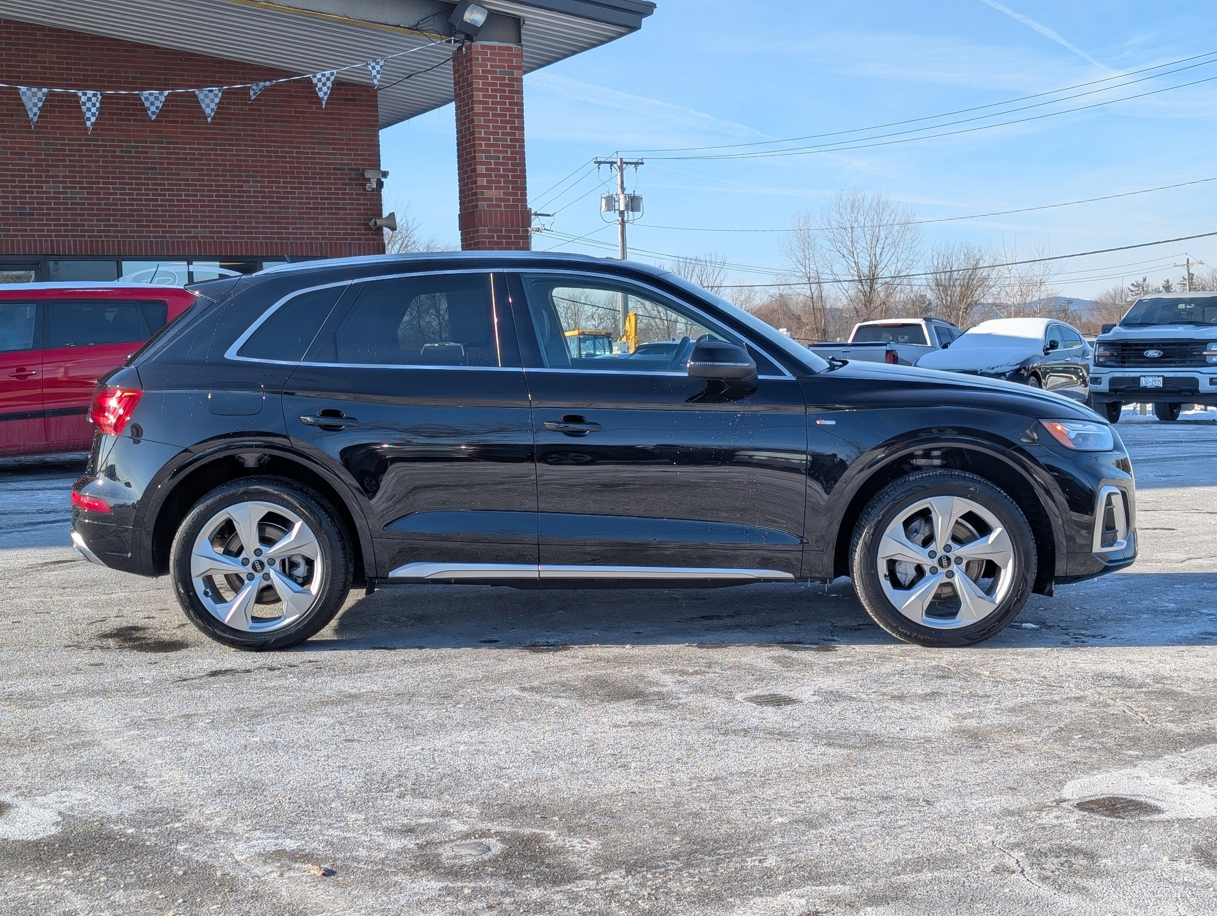 2022 Audi Q5 45 S line Premium quattro
