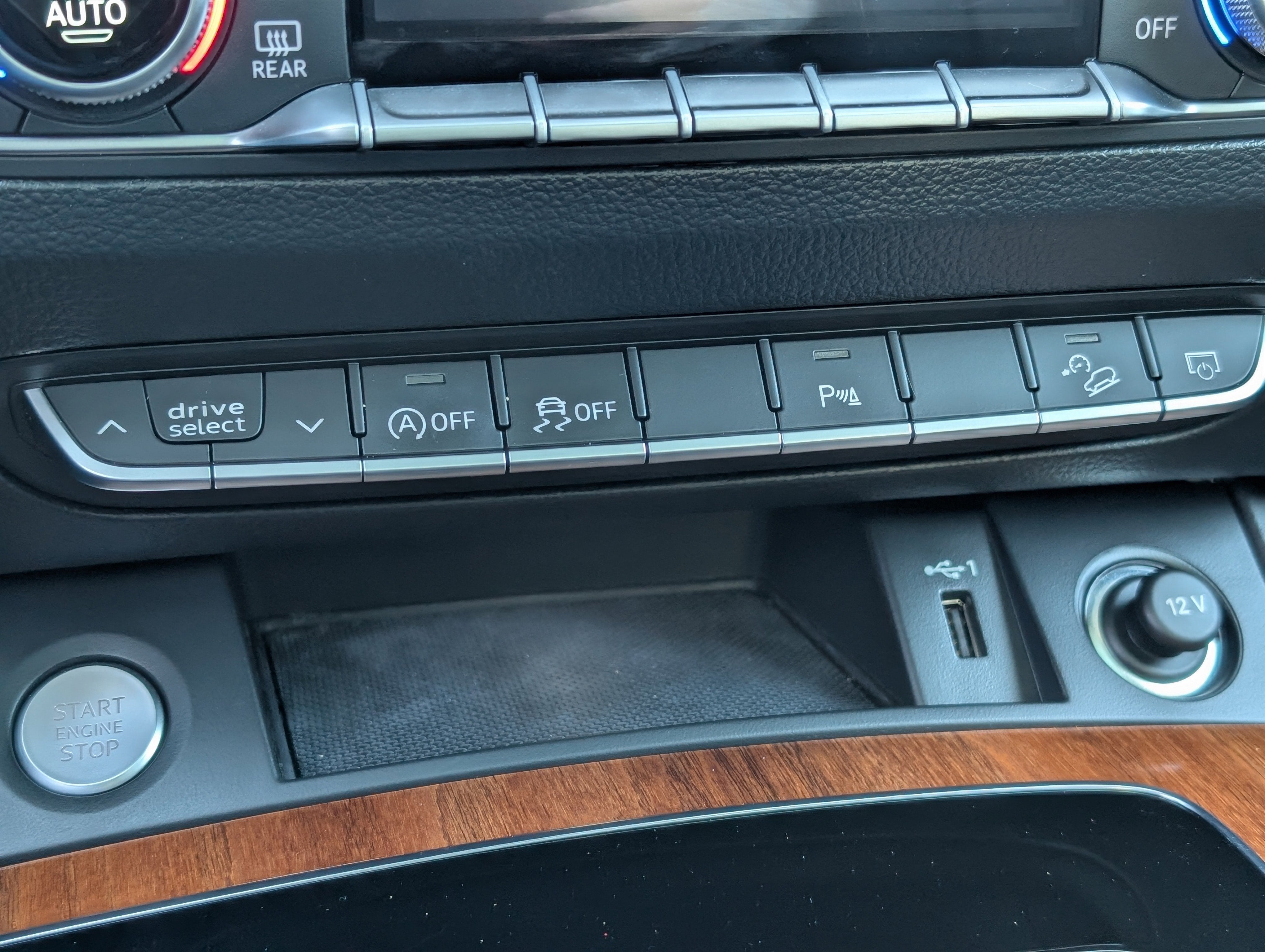 2022 Audi Q5 45 S line Premium quattro