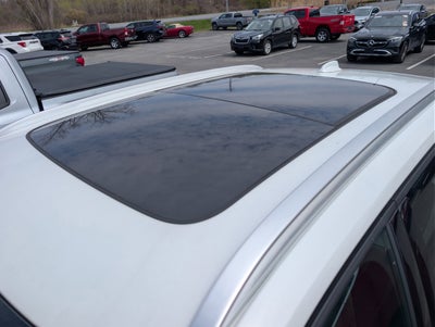 2024 Volvo XC40 B5 Plus Bright Theme