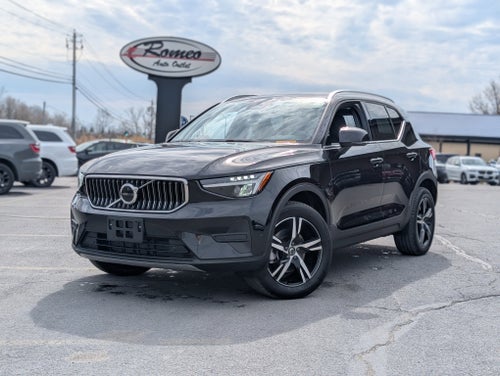 2025 Volvo XC40 B5 Core