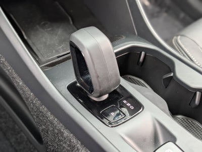 2025 Volvo XC40 B5 Core