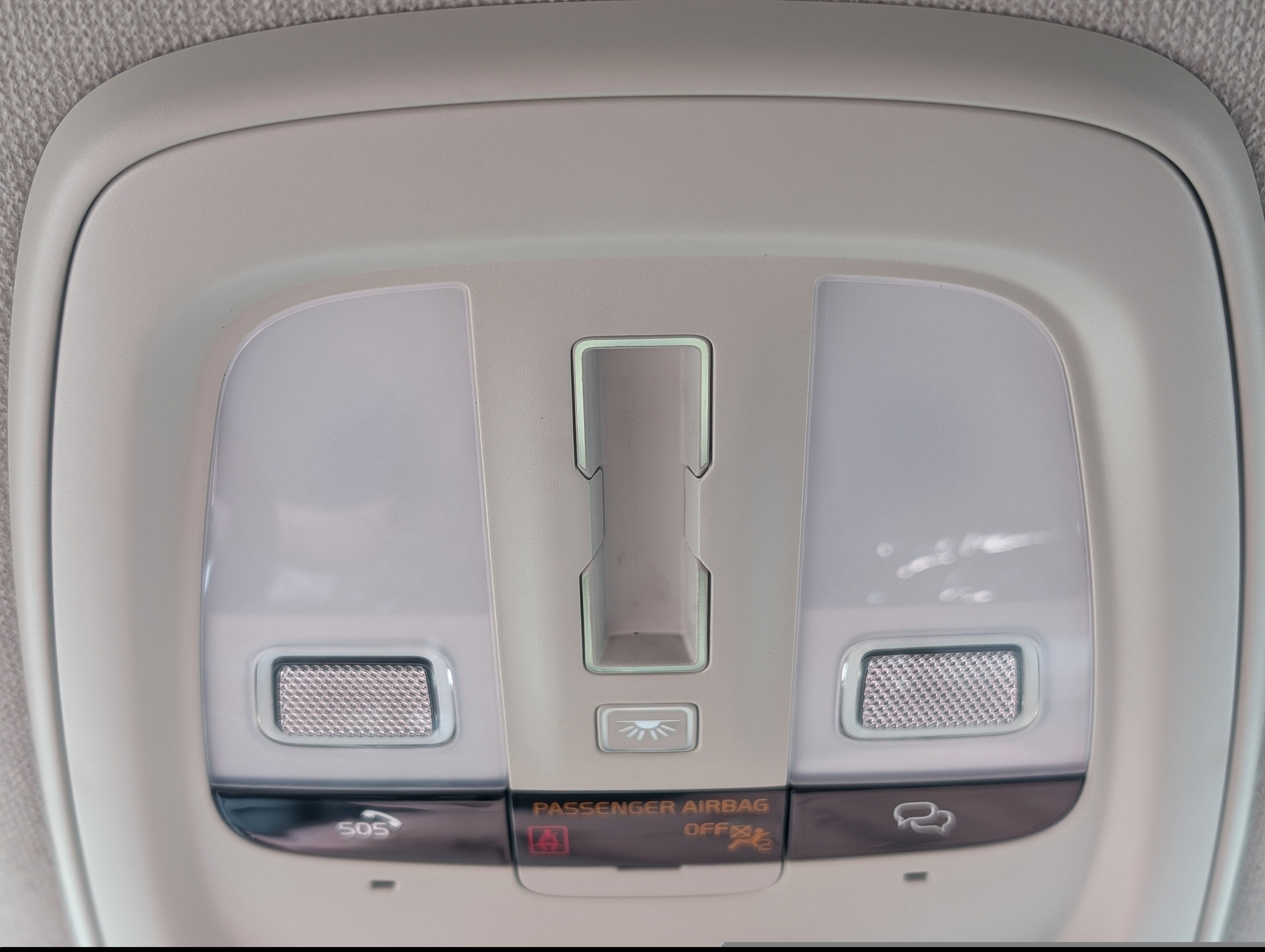 2025 Volvo XC40 B5 Core