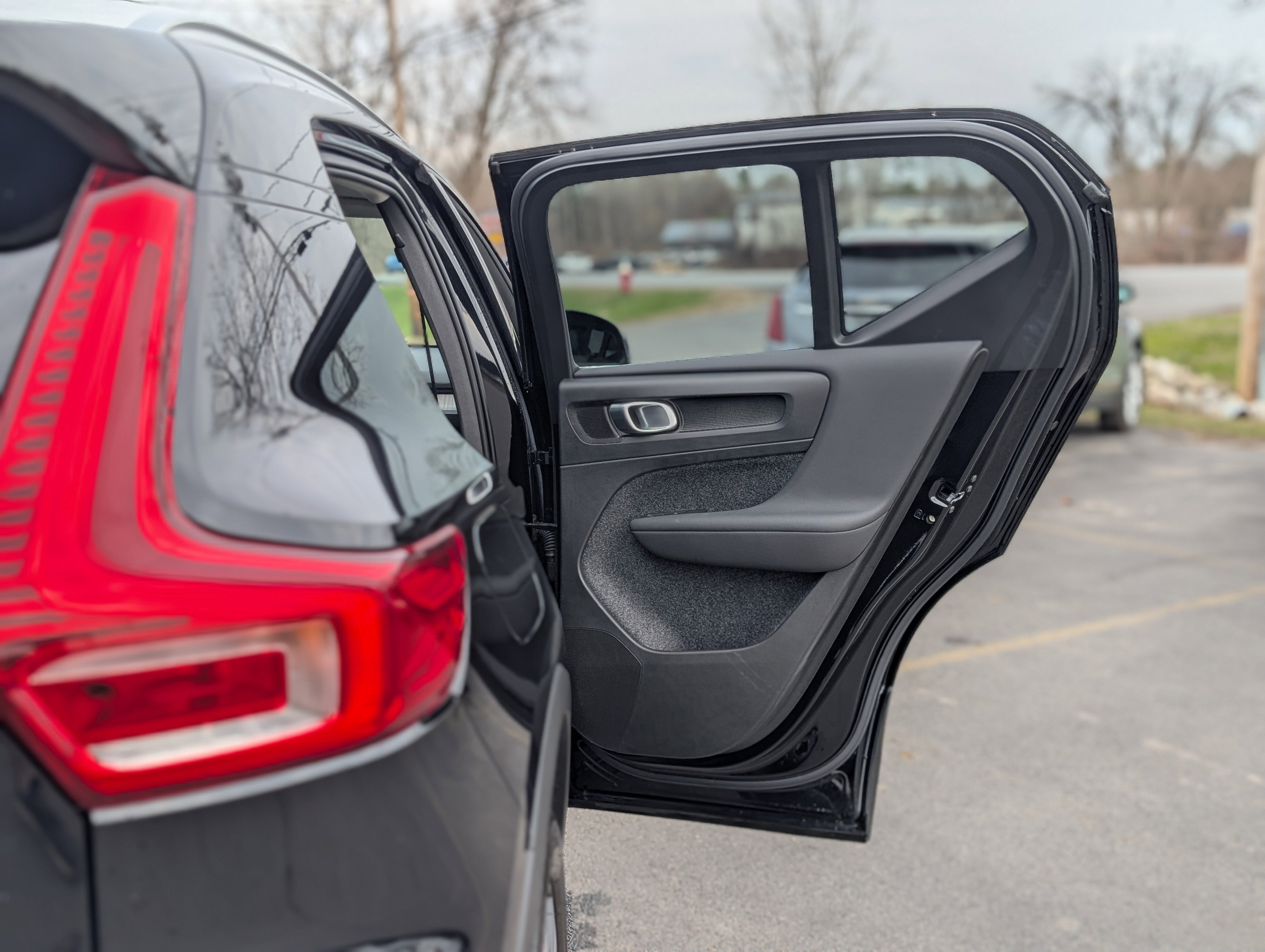 2025 Volvo XC40 B5 Core