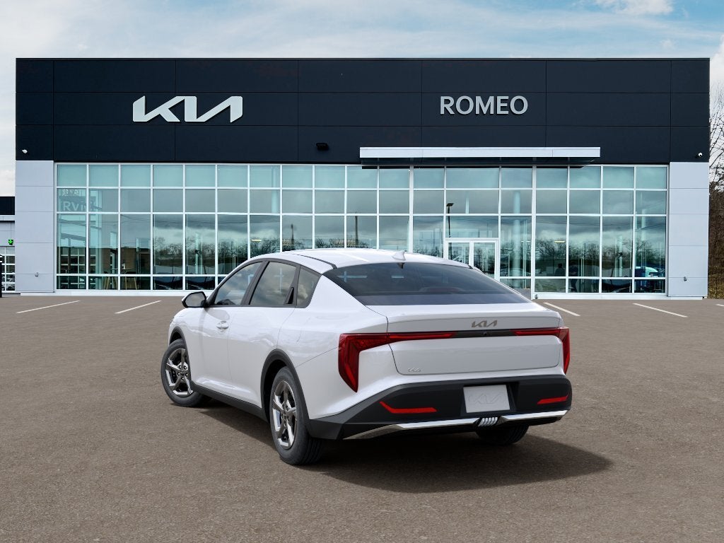 2026 Kia K4 LXS