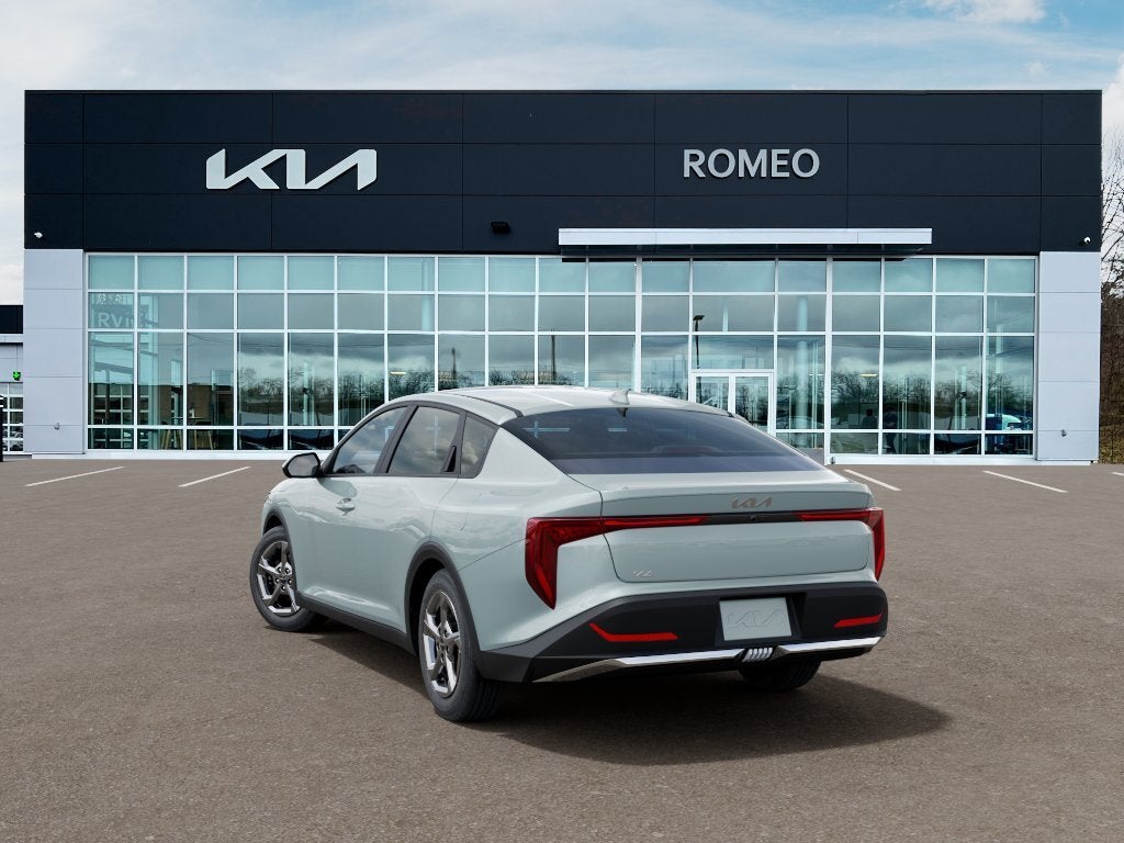 2026 Kia K4 LXS