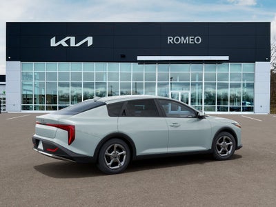 2026 Kia K4 LXS