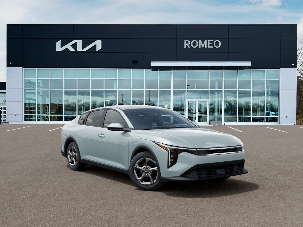 2026 Kia K4 LXS