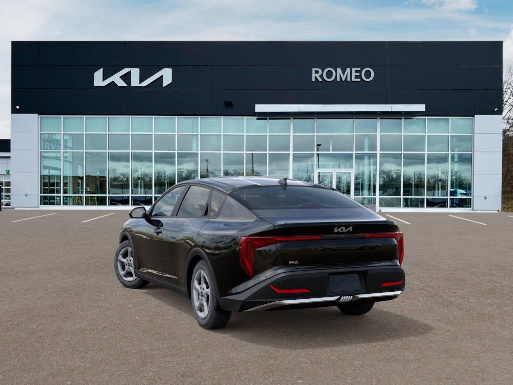 2025 Kia K4 LXS