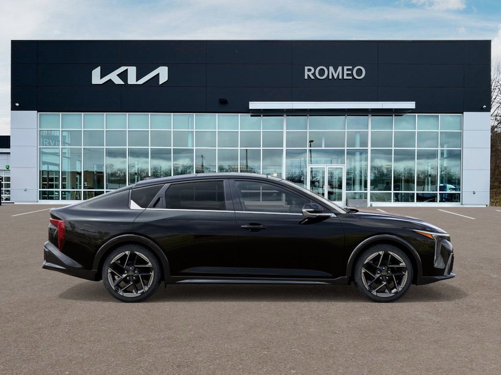 2025 Kia K4 GT-Line