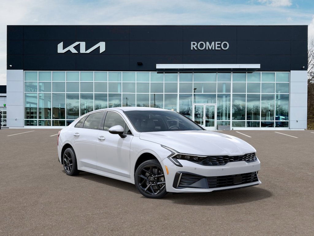 2025 Kia K5 LXS
