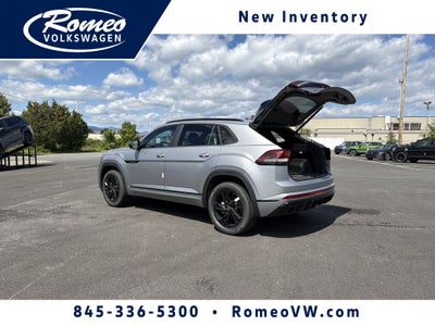 2026 Volkswagen Atlas Cross Sport 2.0T SEL R-Line Black