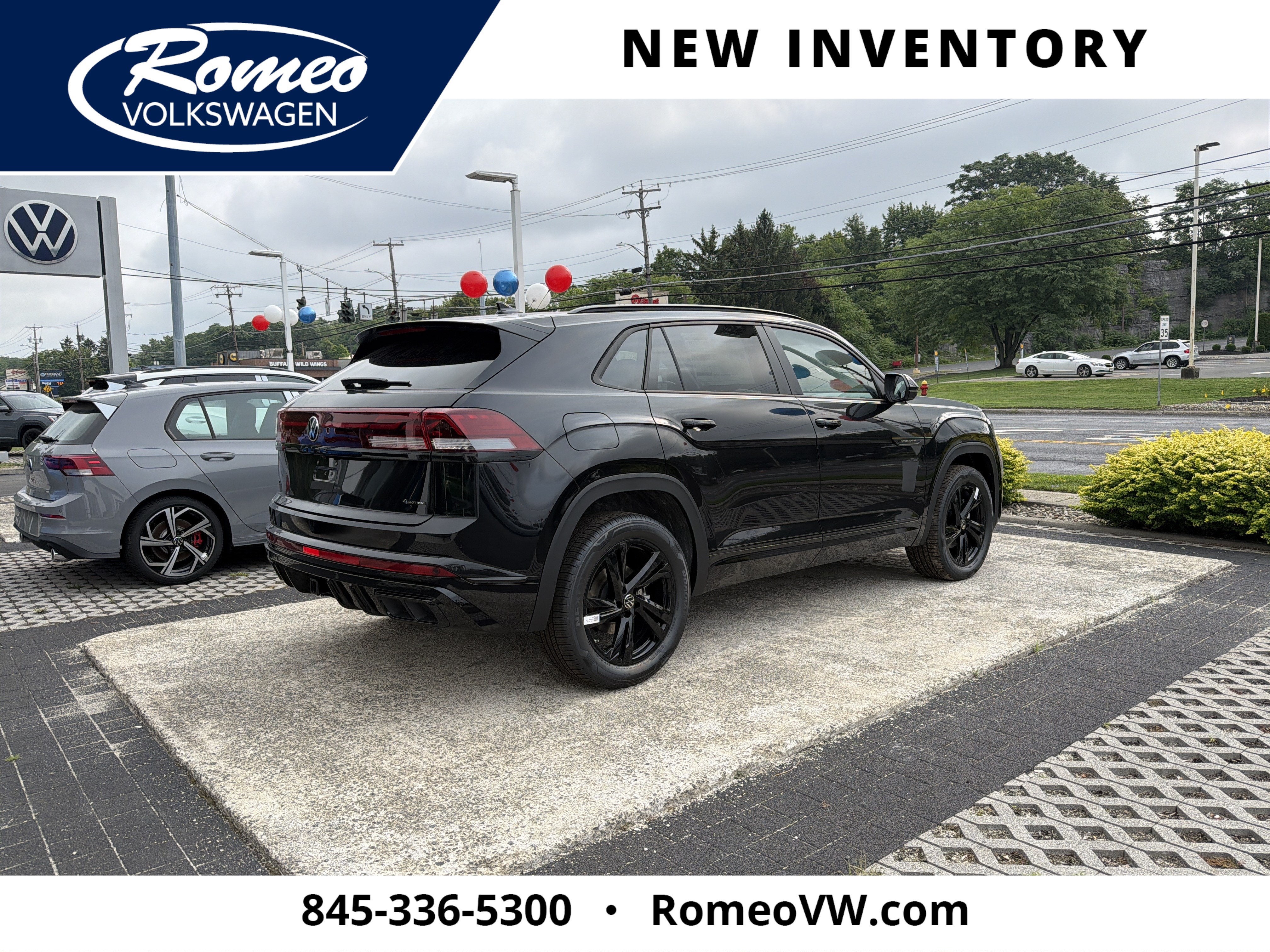 2026 Volkswagen Atlas Cross Sport 2.0T SEL R-Line Black