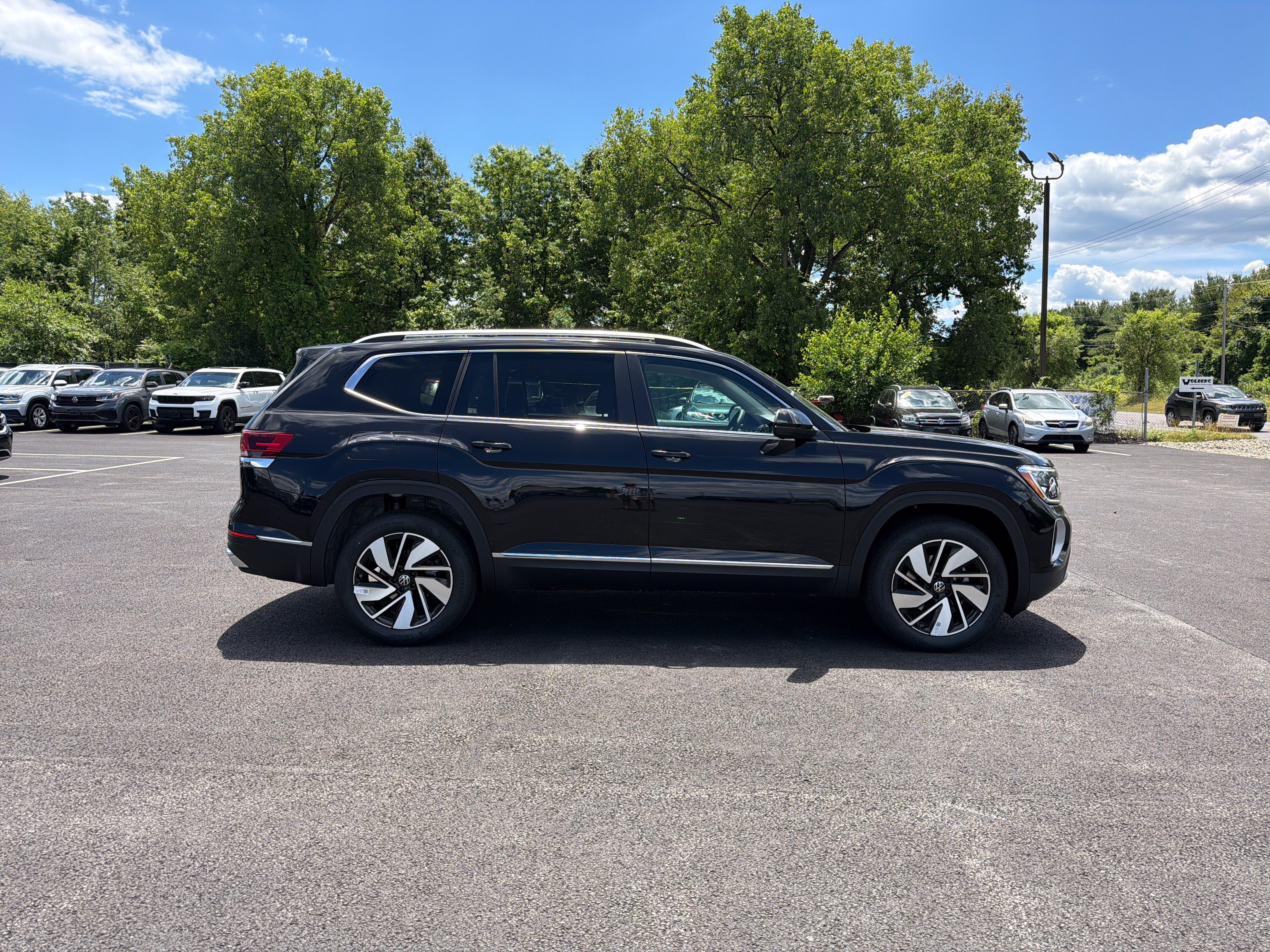 2026 Volkswagen Atlas 2.0T SEL