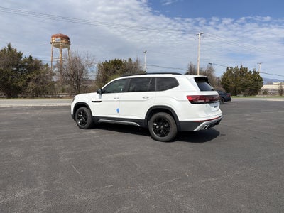 2026 Volkswagen Atlas 2.0T Peak Edition