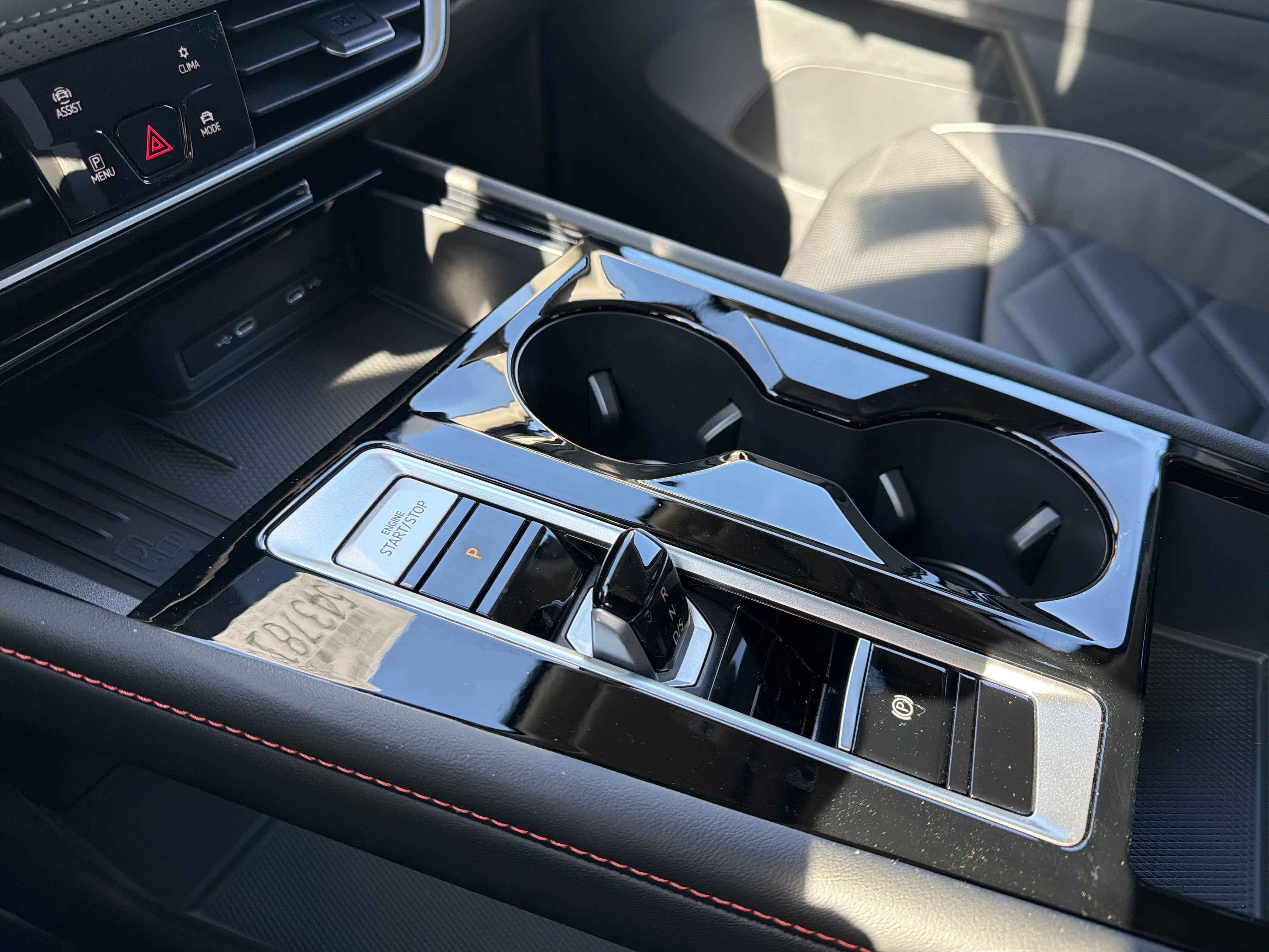 2026 Volkswagen Atlas 2.0T Peak Edition