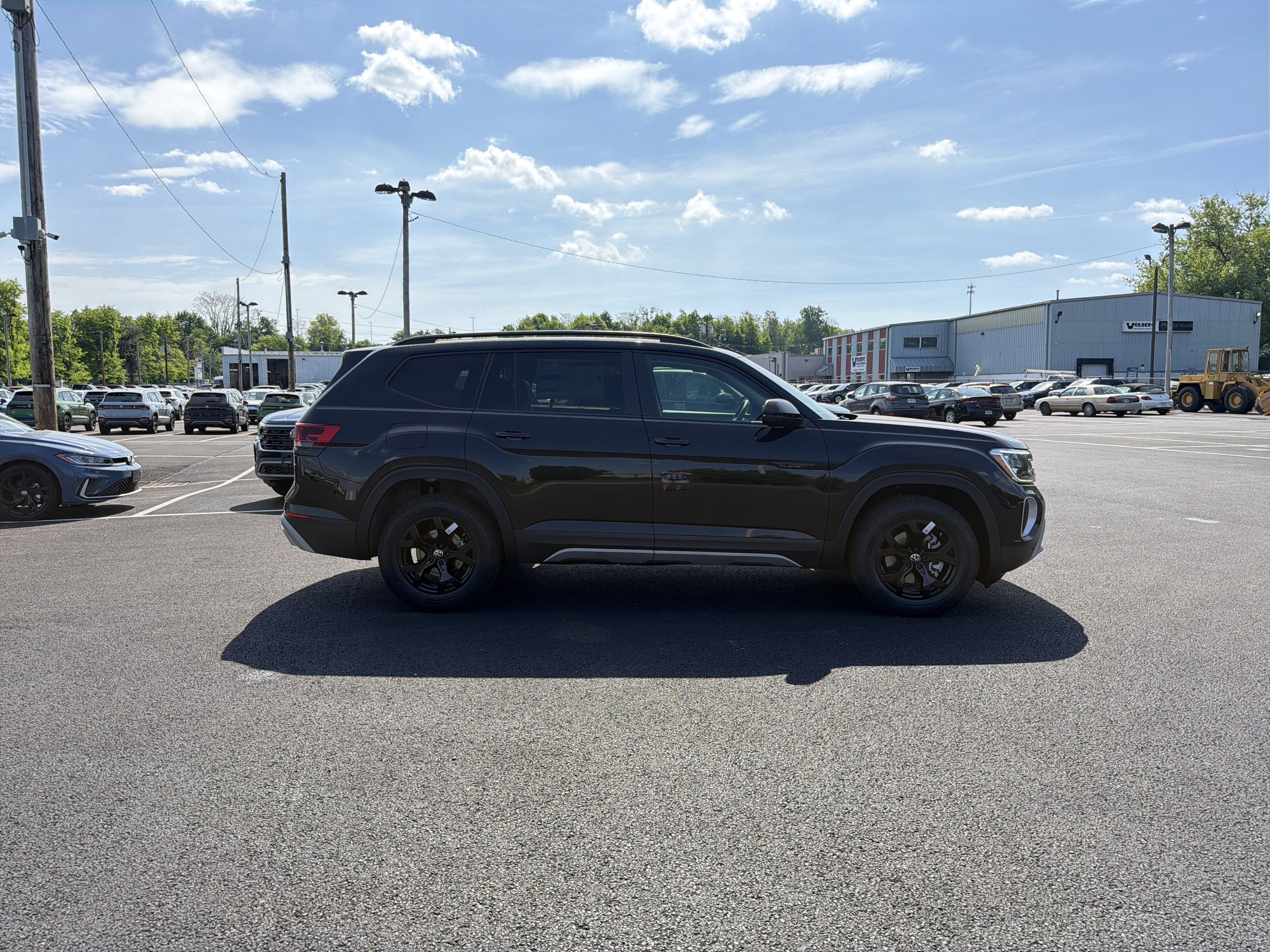 2026 Volkswagen Atlas 2.0T Peak Edition