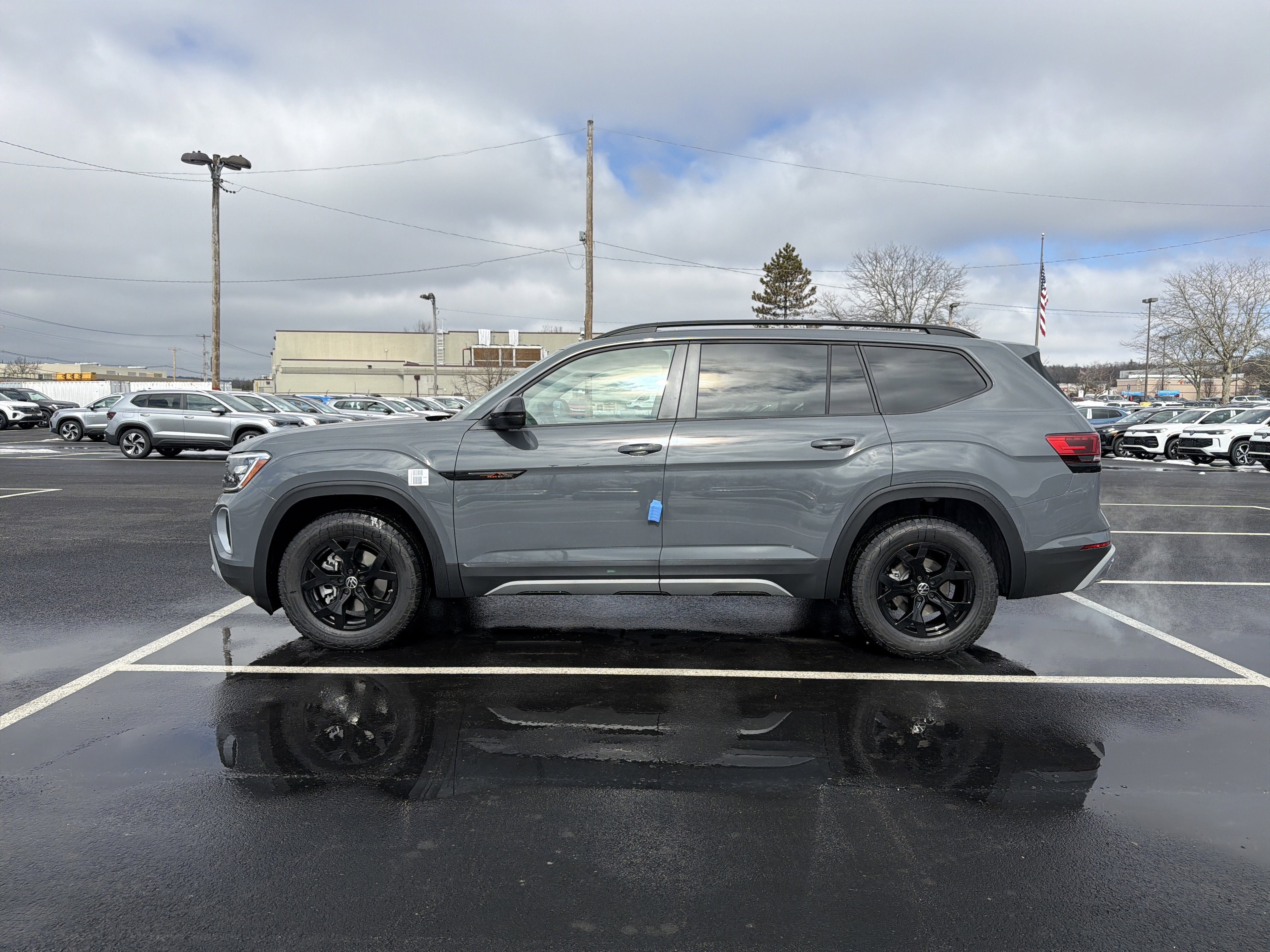 2026 Volkswagen Atlas 2.0T Peak Edition