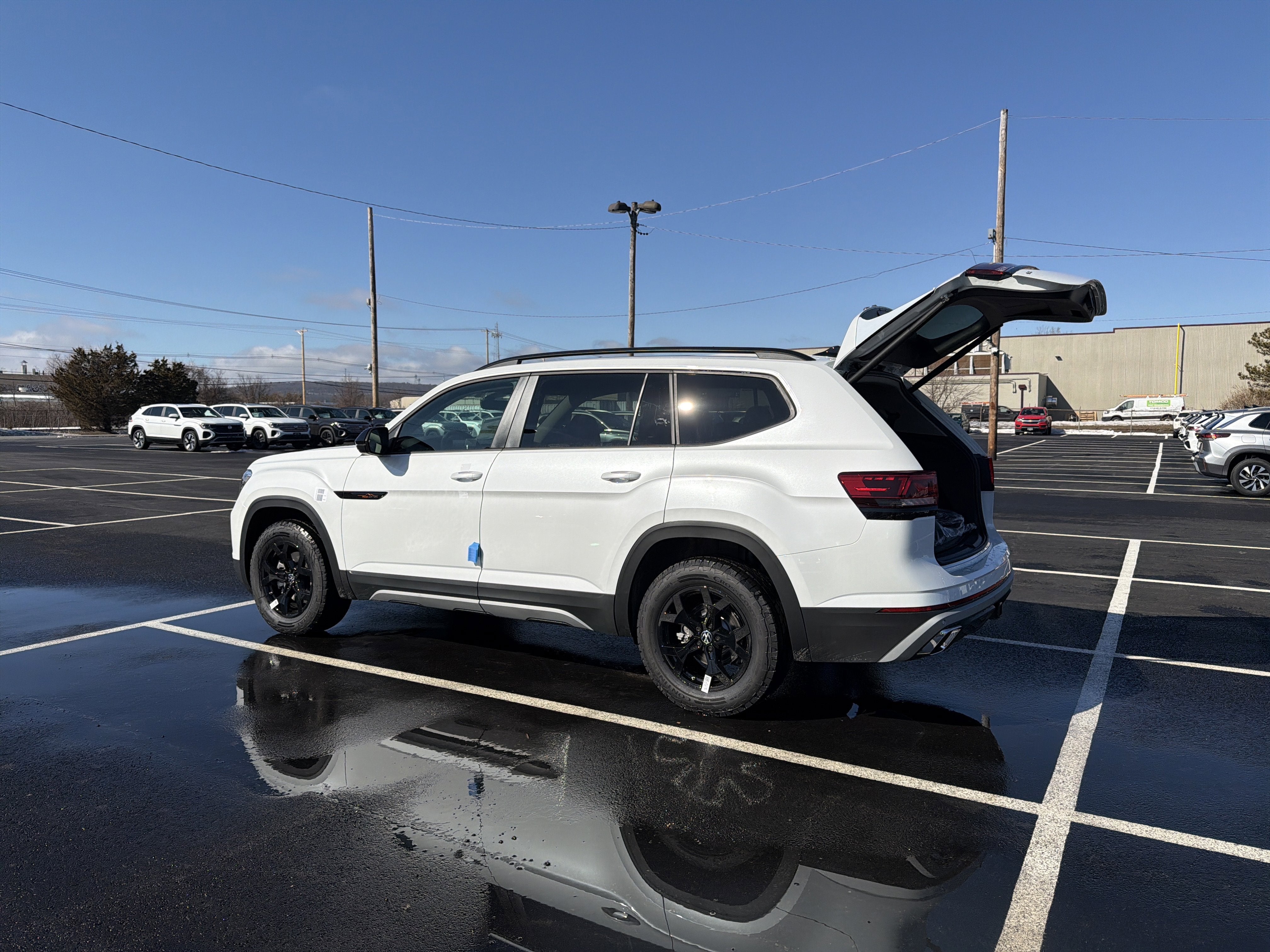 2026 Volkswagen Atlas 2.0T Peak Edition