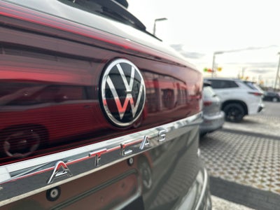 2026 Volkswagen Atlas Cross Sport 2.0T SEL Premium R-Line