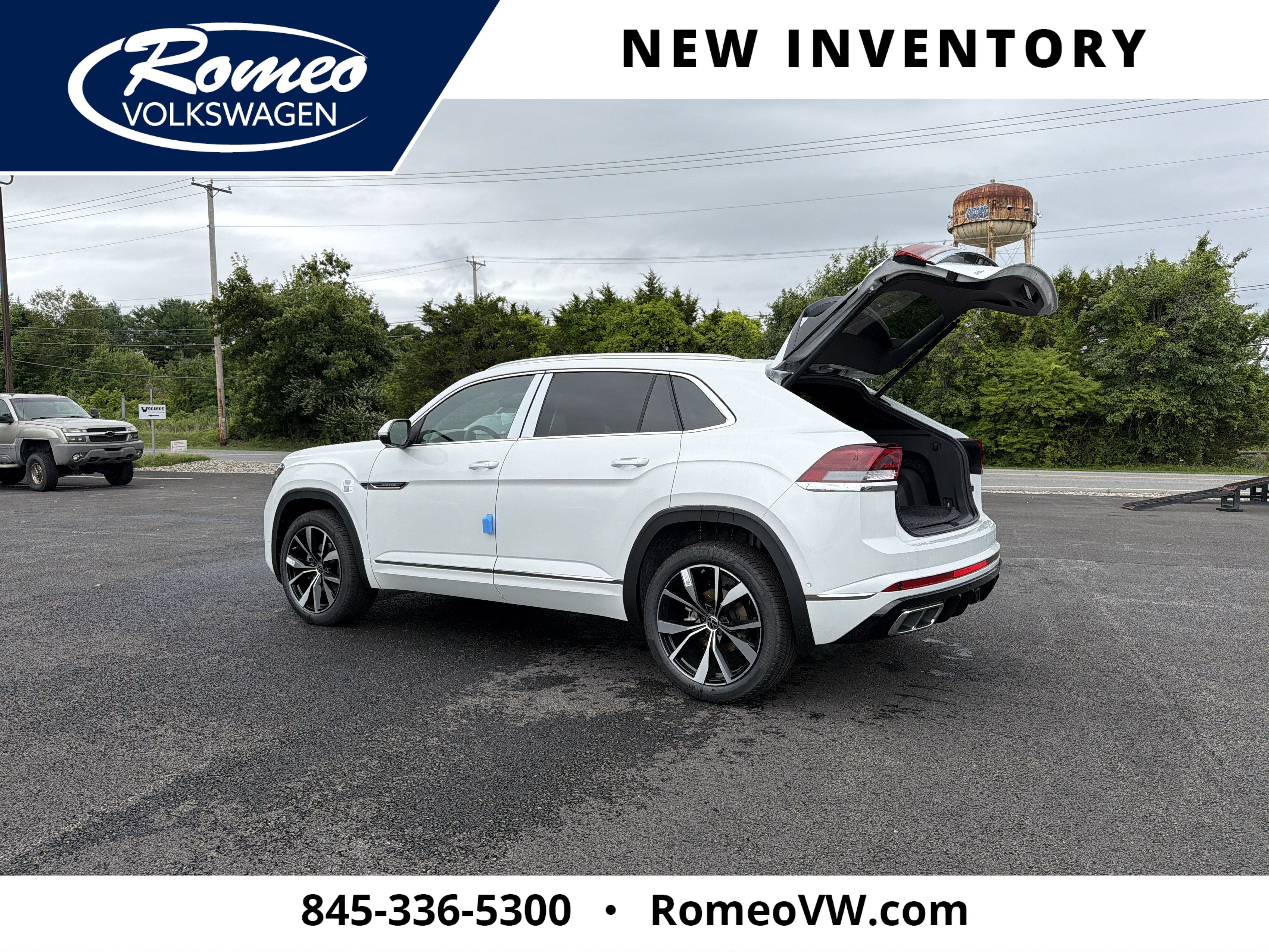 2026 Volkswagen Atlas Cross Sport 2.0T SEL Premium R-Line