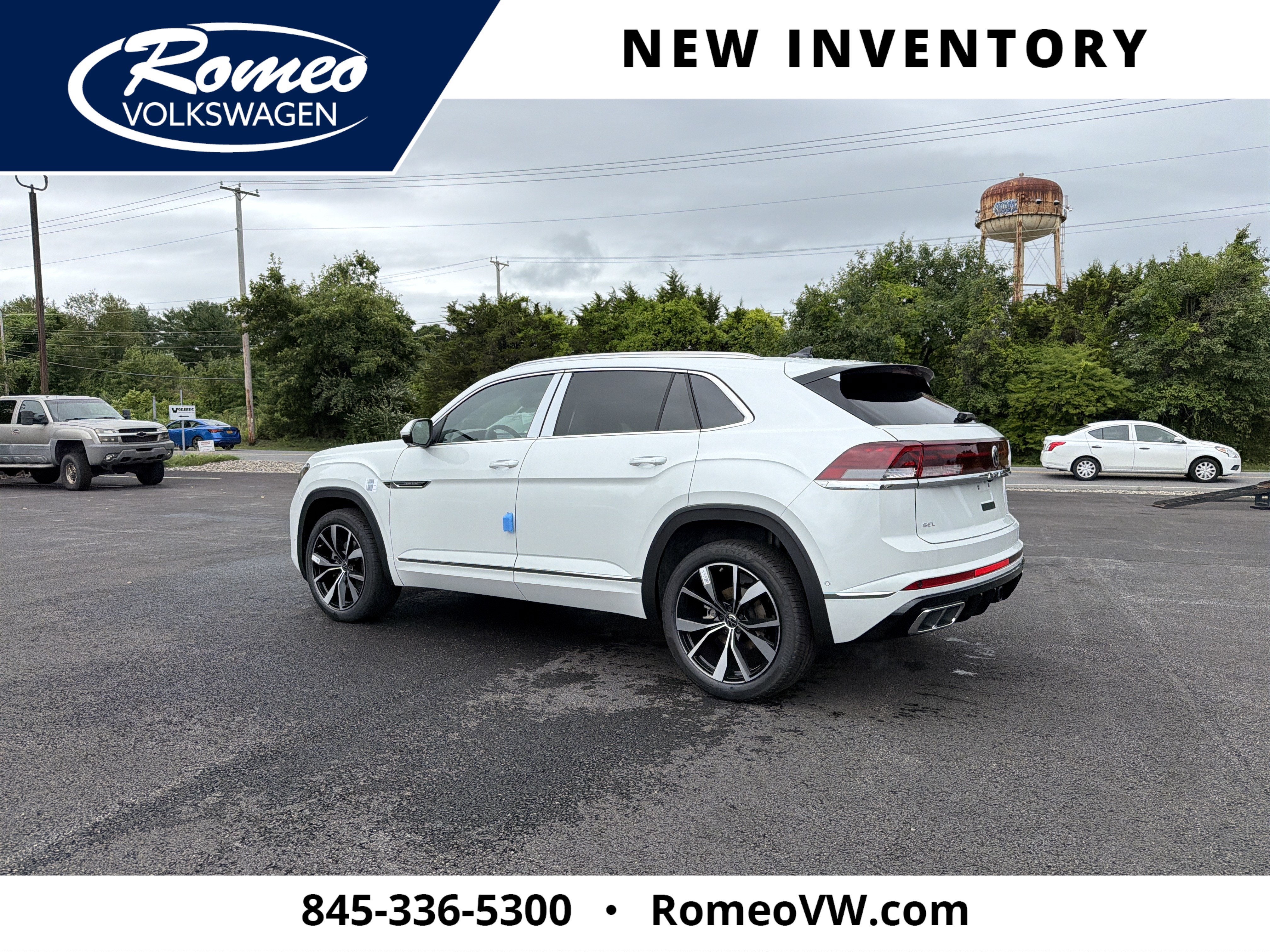 2026 Volkswagen Atlas Cross Sport 2.0T SEL Premium R-Line