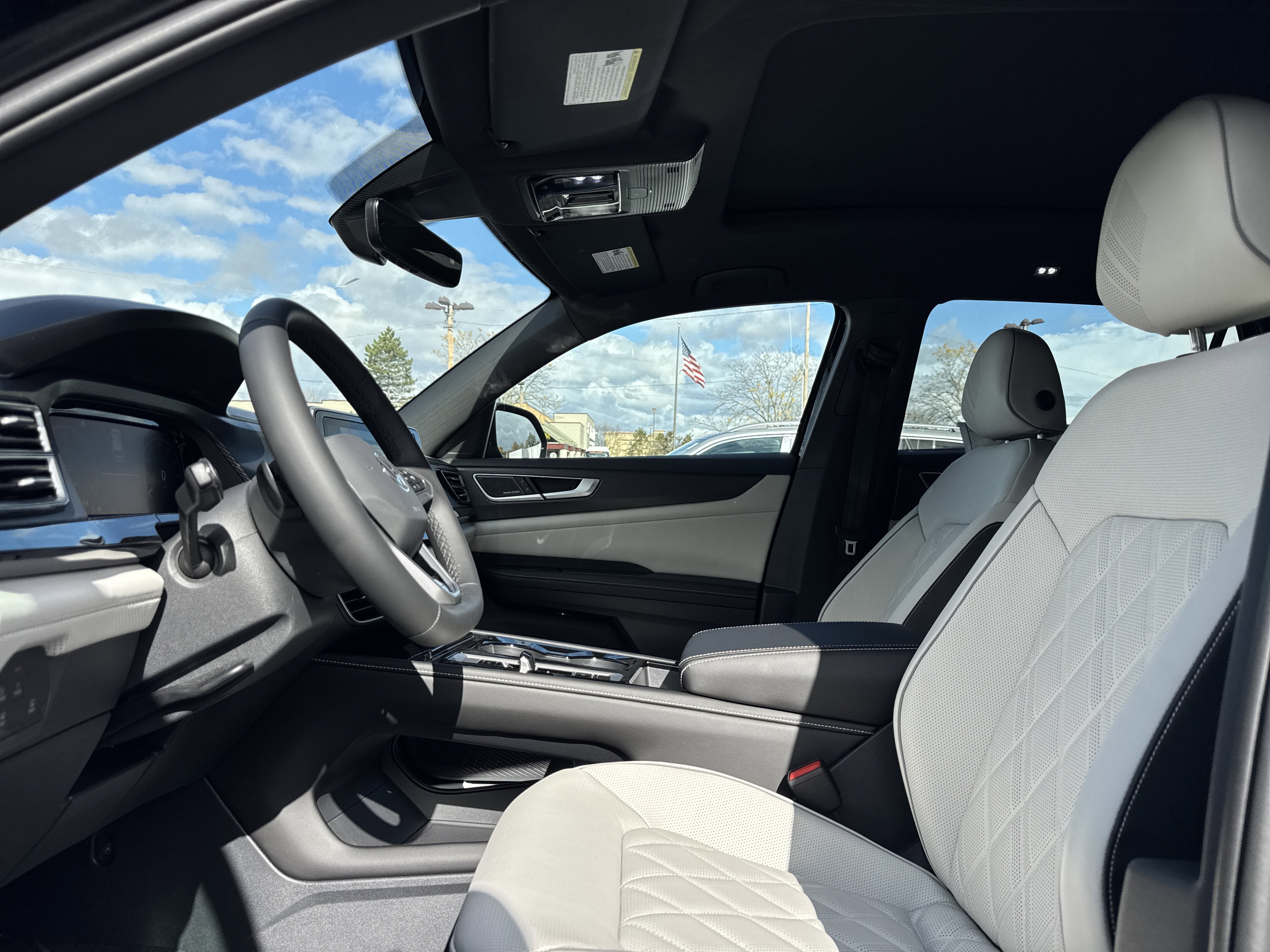 2026 Volkswagen Atlas Cross Sport 2.0T SEL Premium R-Line