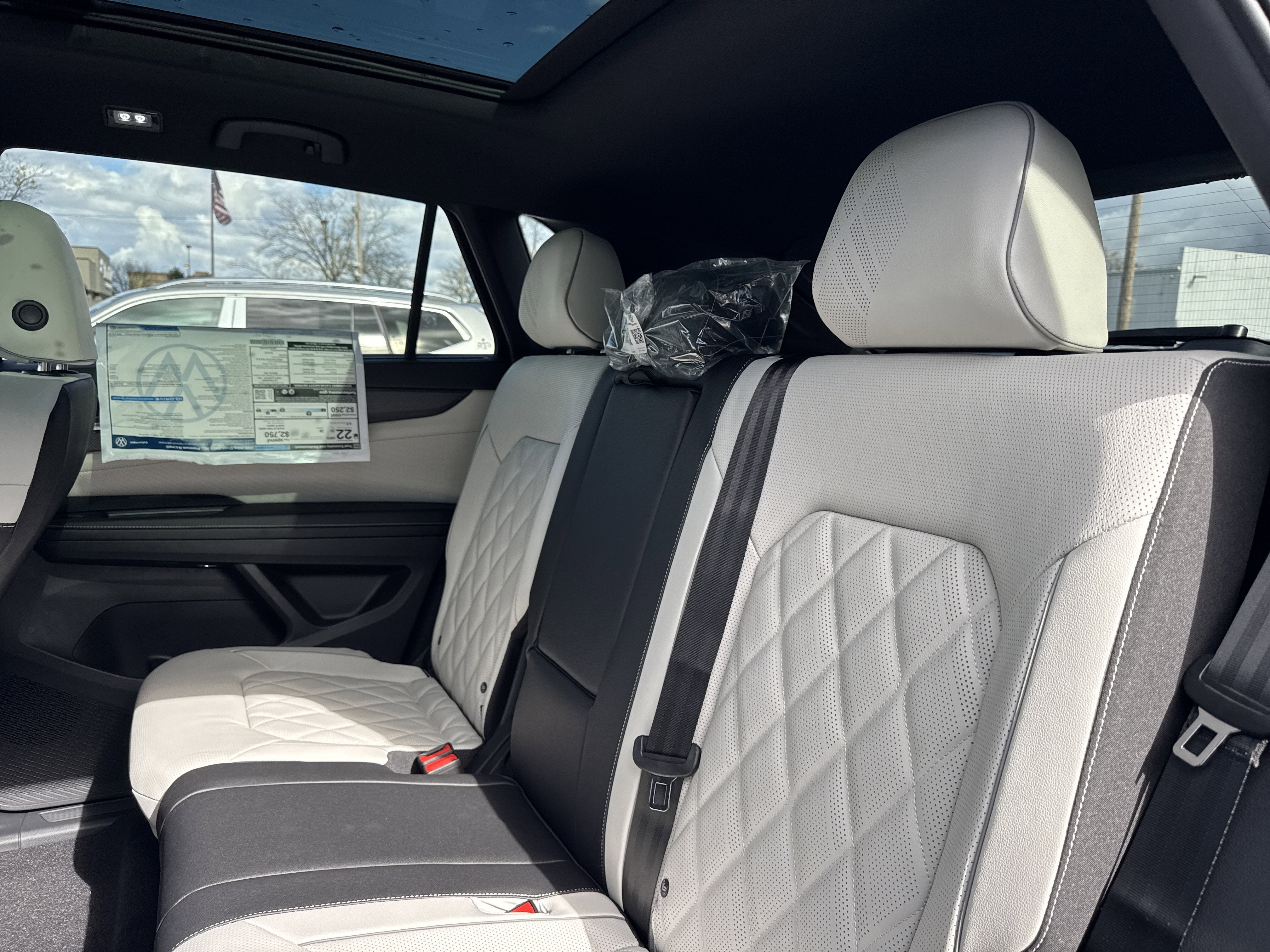 2026 Volkswagen Atlas Cross Sport 2.0T SEL Premium R-Line