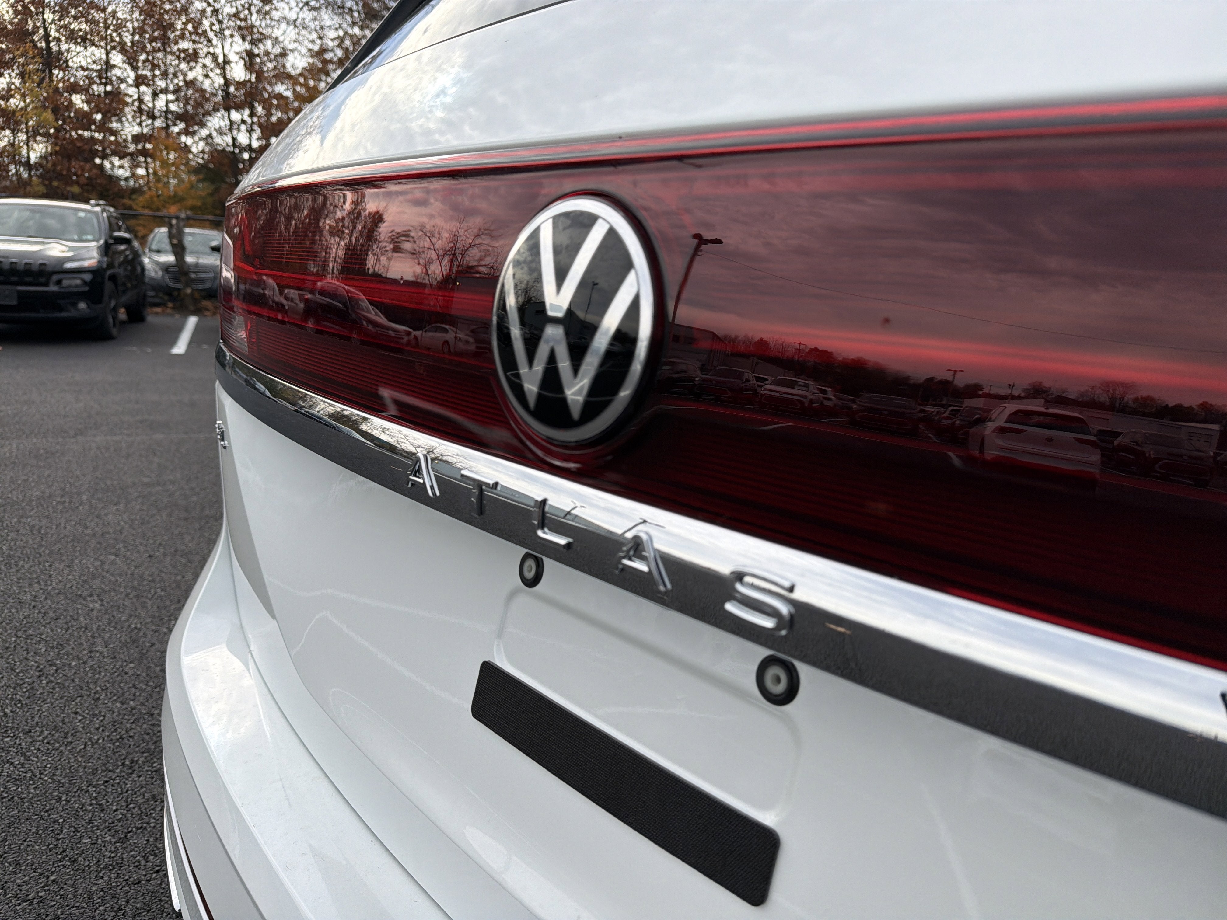 2026 Volkswagen Atlas 2.0T SEL Premium R-Line