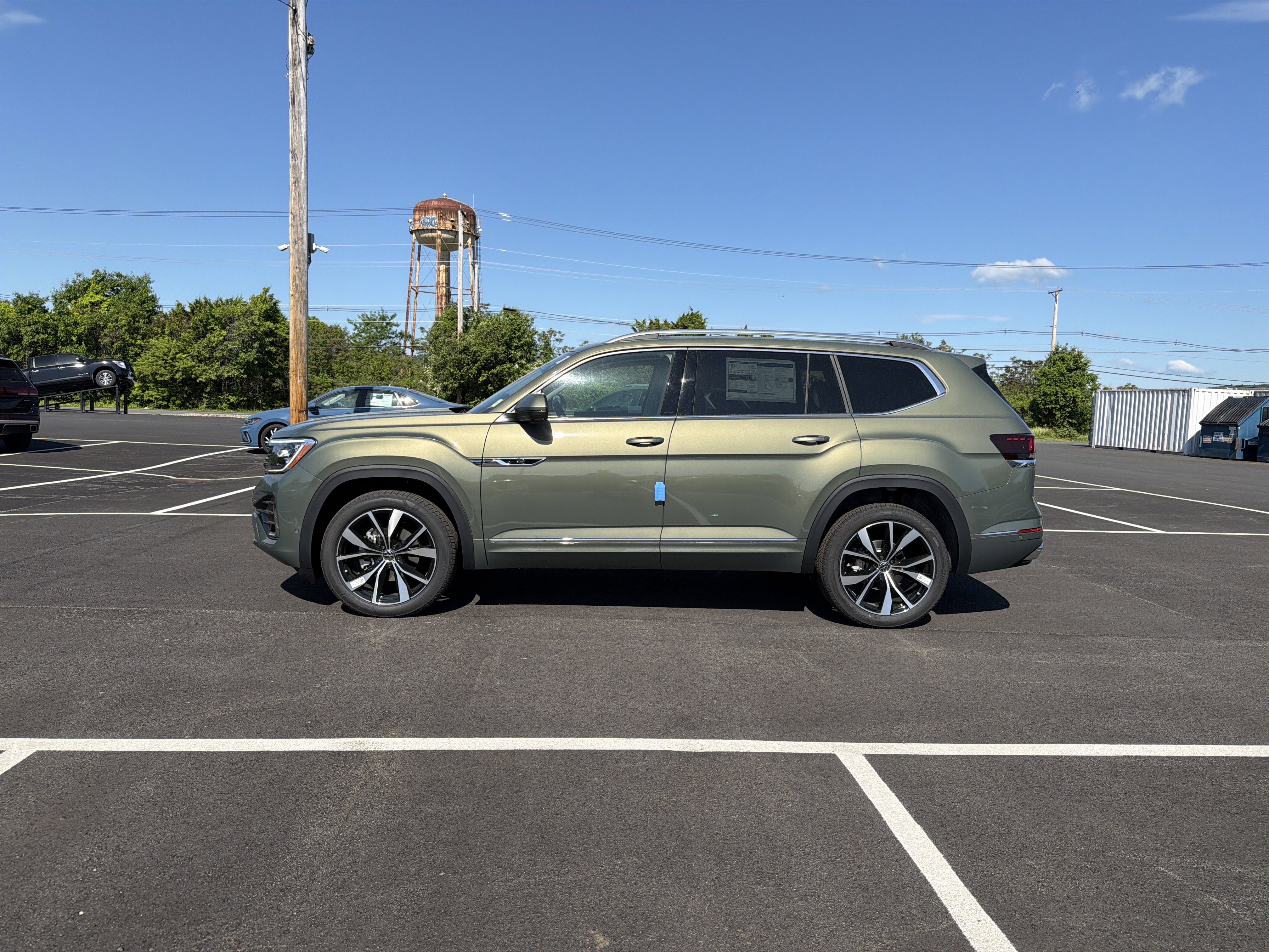 2026 Volkswagen Atlas 2.0T SEL Premium R-Line