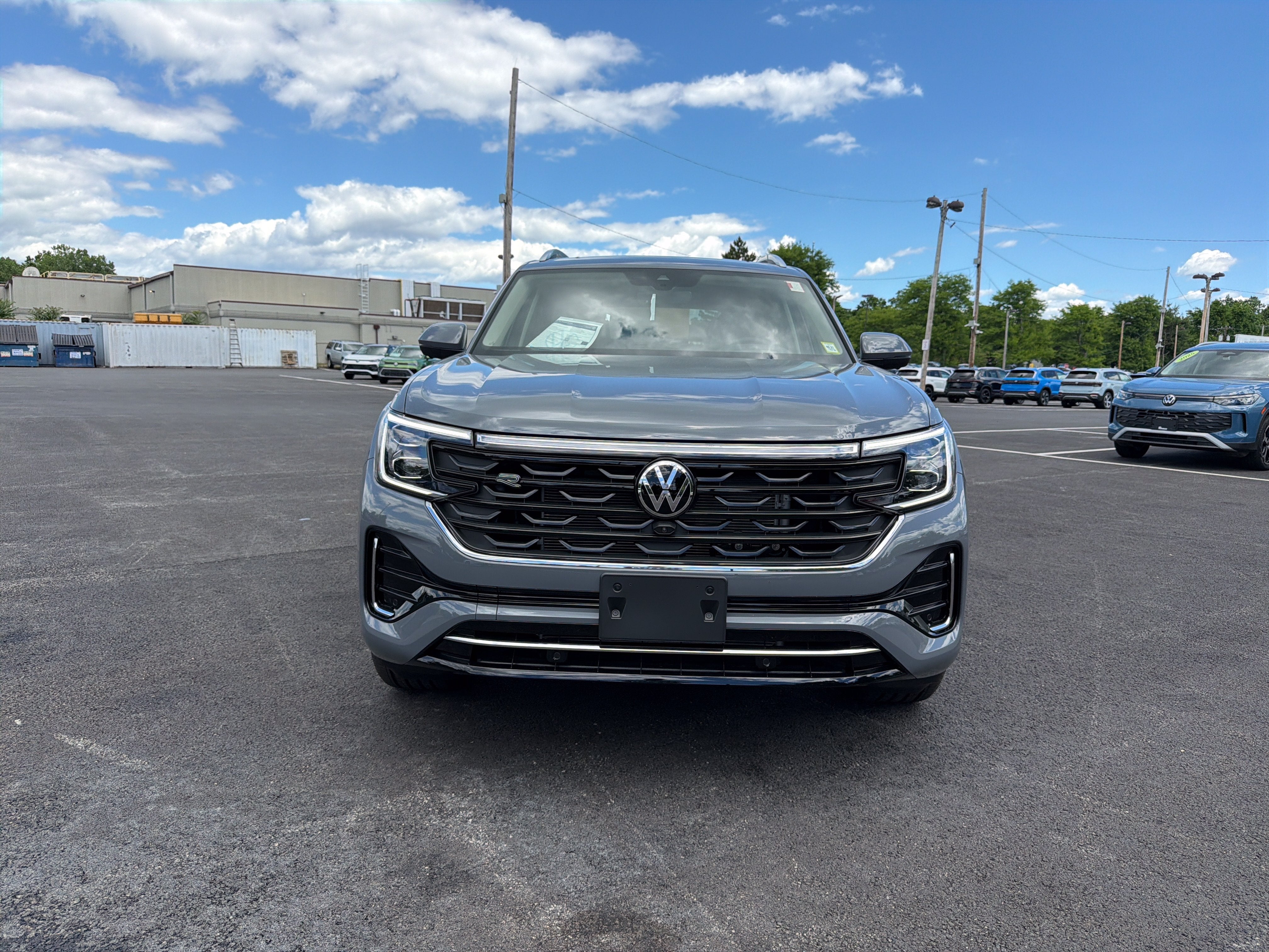 2026 Volkswagen Atlas 2.0T SEL Premium R-Line