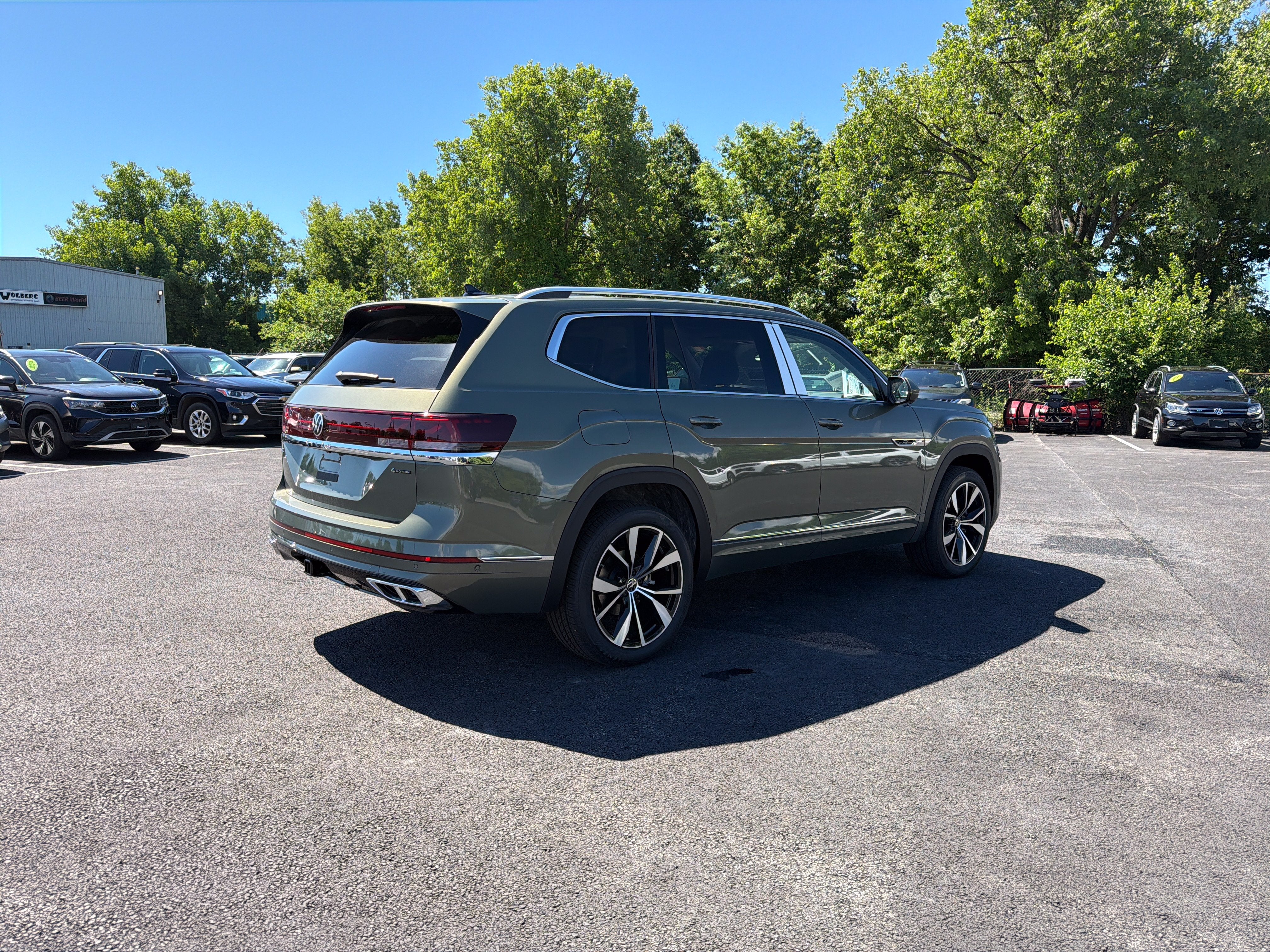 2026 Volkswagen Atlas 2.0T SEL Premium R-Line