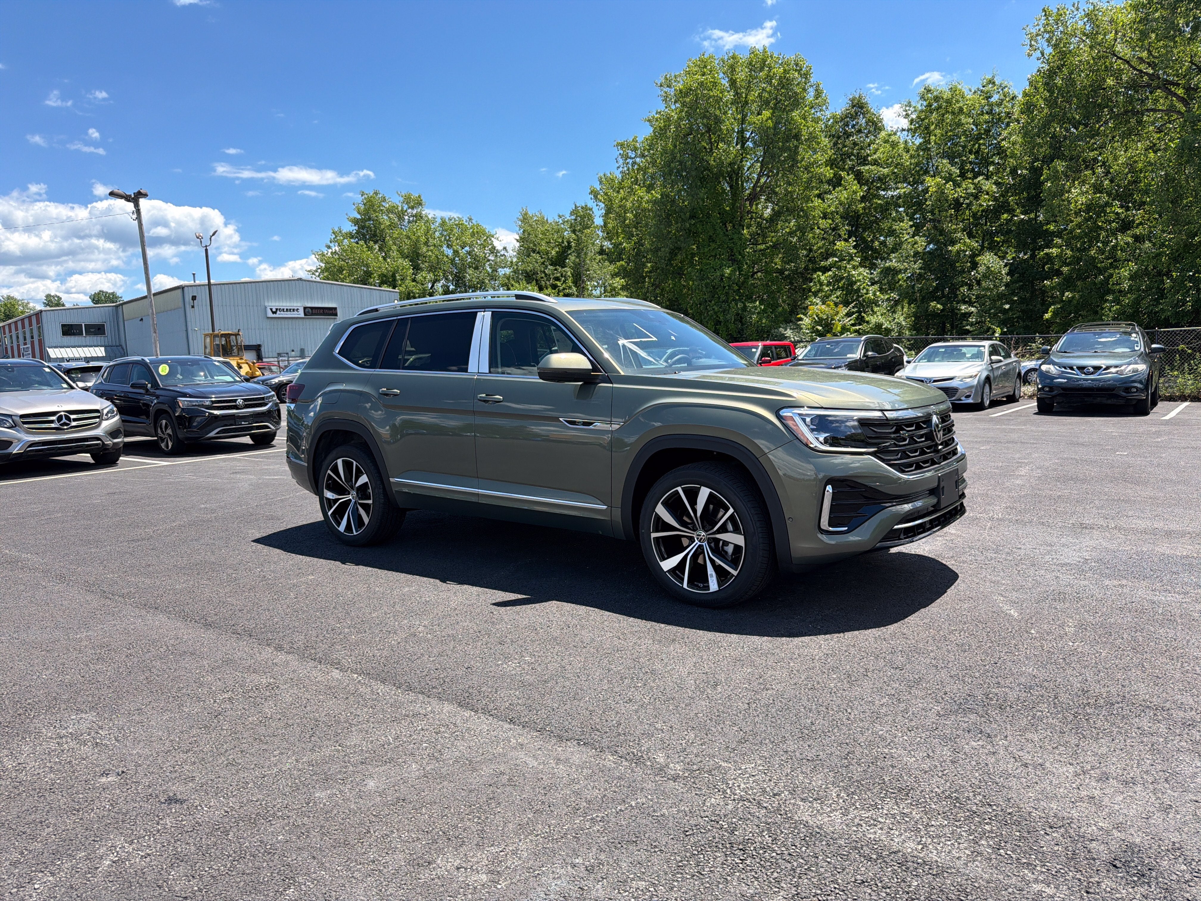 2026 Volkswagen Atlas 2.0T SEL Premium R-Line