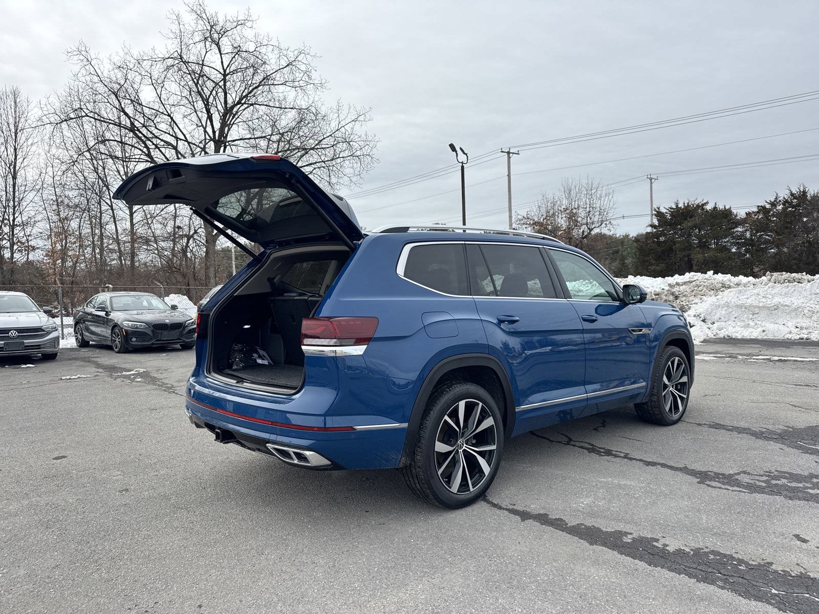 2025 Volkswagen Atlas 2.0T SEL Premium R-Line