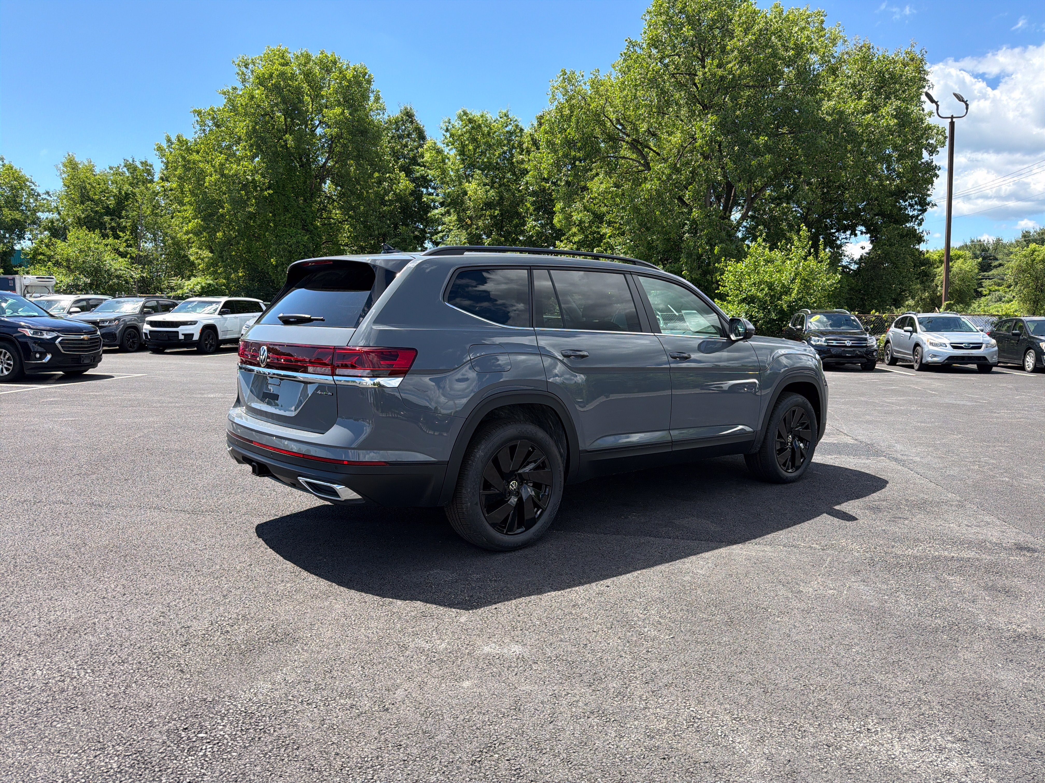 2026 Volkswagen Atlas 2.0T SE W/TECHNOLOGY