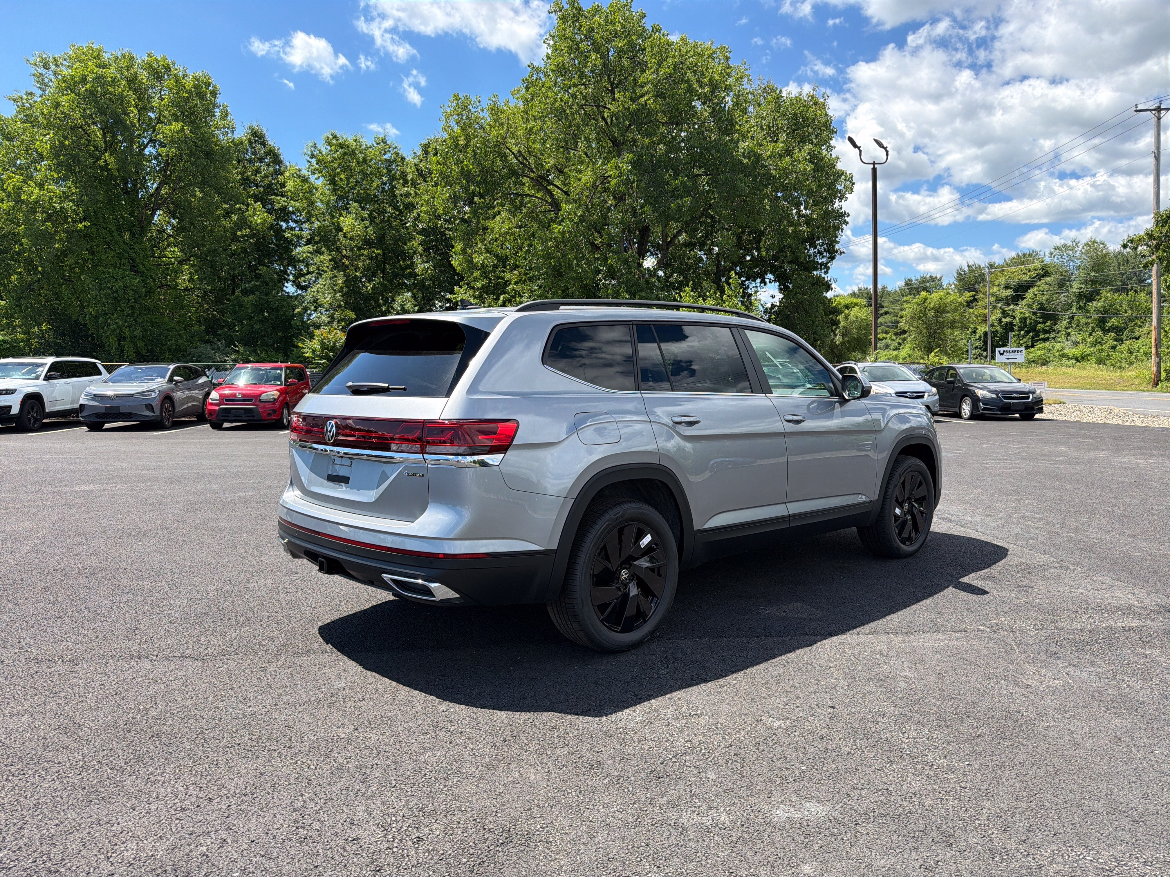 2026 Volkswagen Atlas 2.0T SE W/TECHNOLOGY