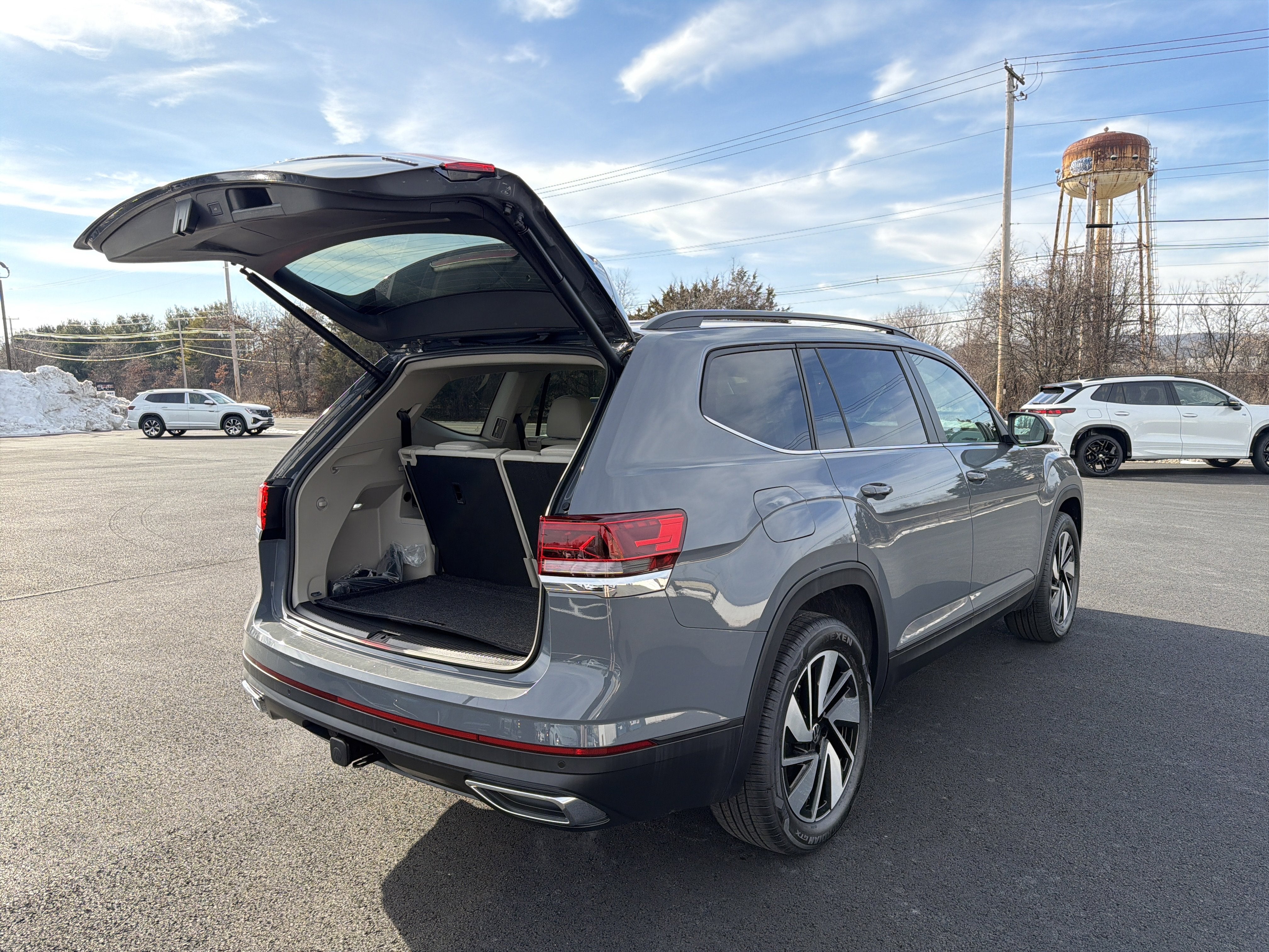 2026 Volkswagen Atlas 2.0T SE W/TECHNOLOGY