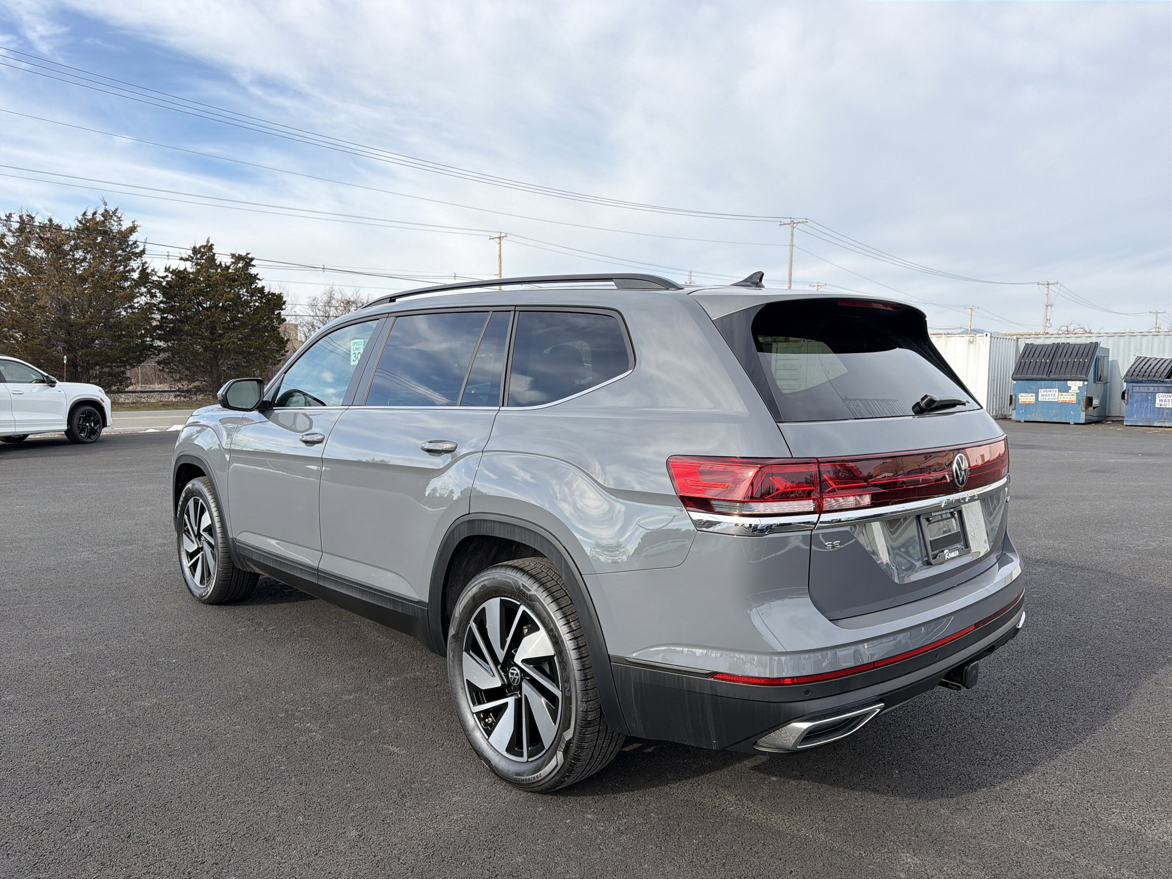 2026 Volkswagen Atlas 2.0T SE W/TECHNOLOGY