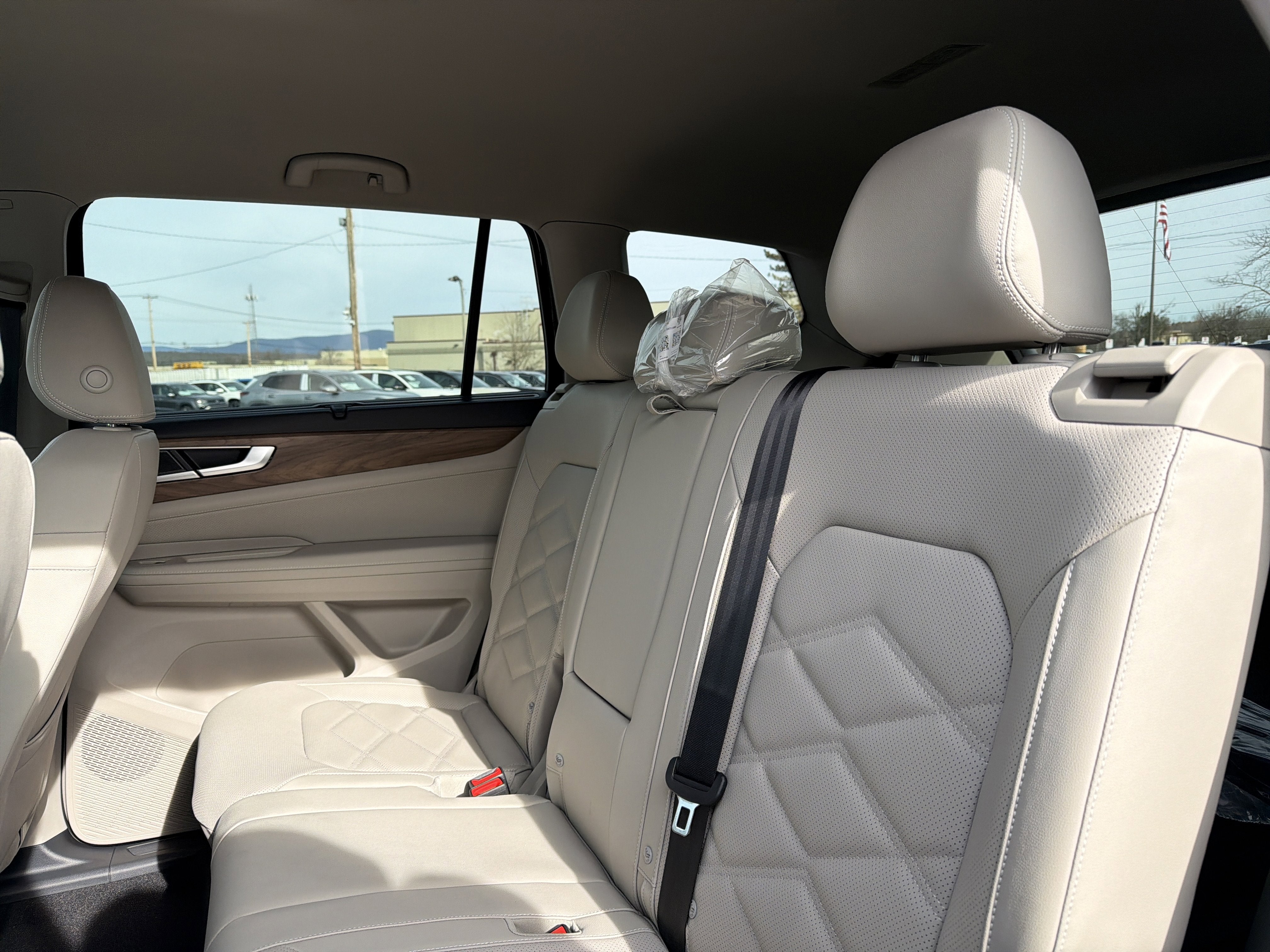 2026 Volkswagen Atlas 2.0T SE W/TECHNOLOGY