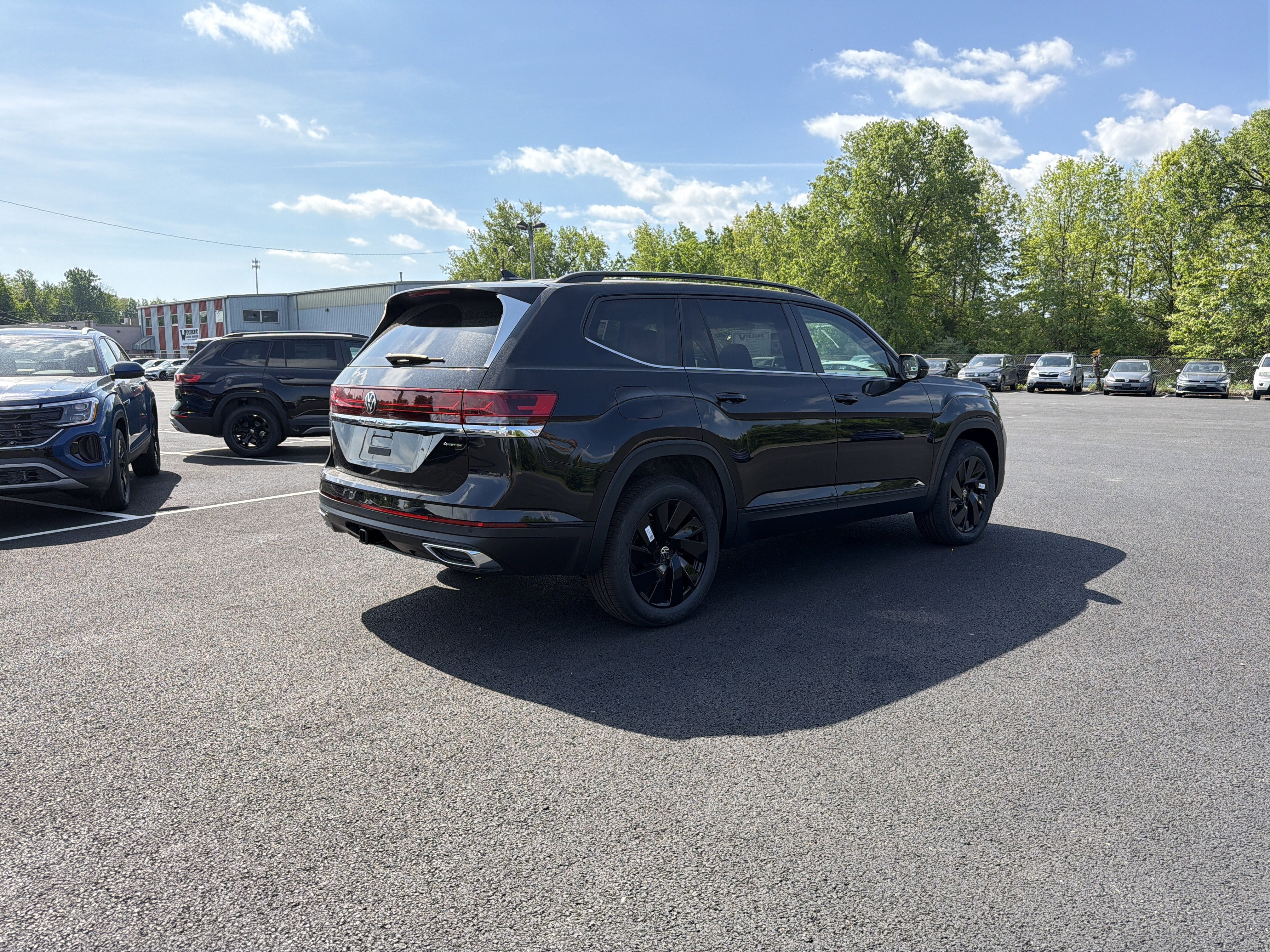 2026 Volkswagen Atlas 2.0T SE W/TECHNOLOGY