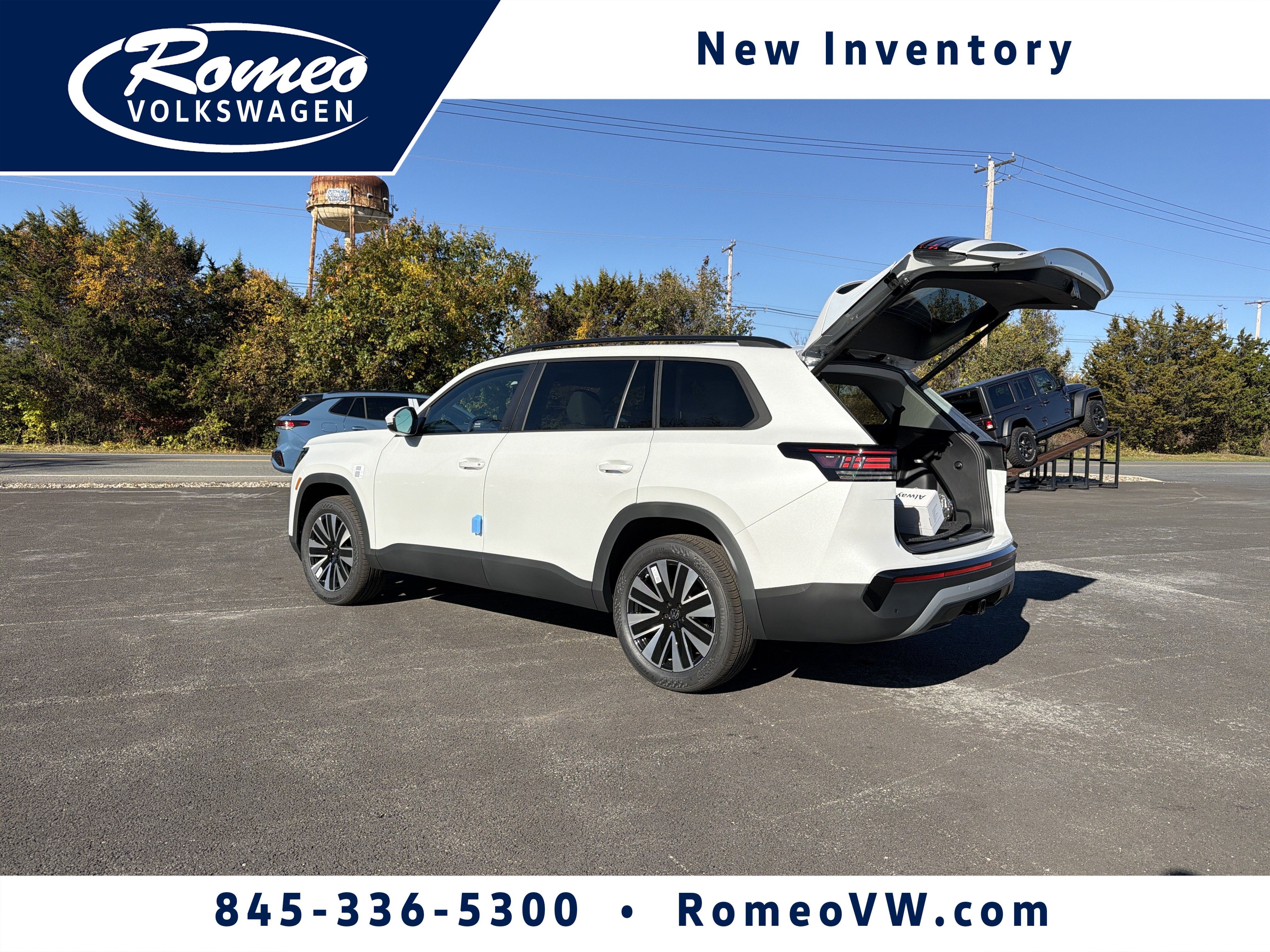 2027 Volkswagen Atlas SE w/Tech 4MOTION