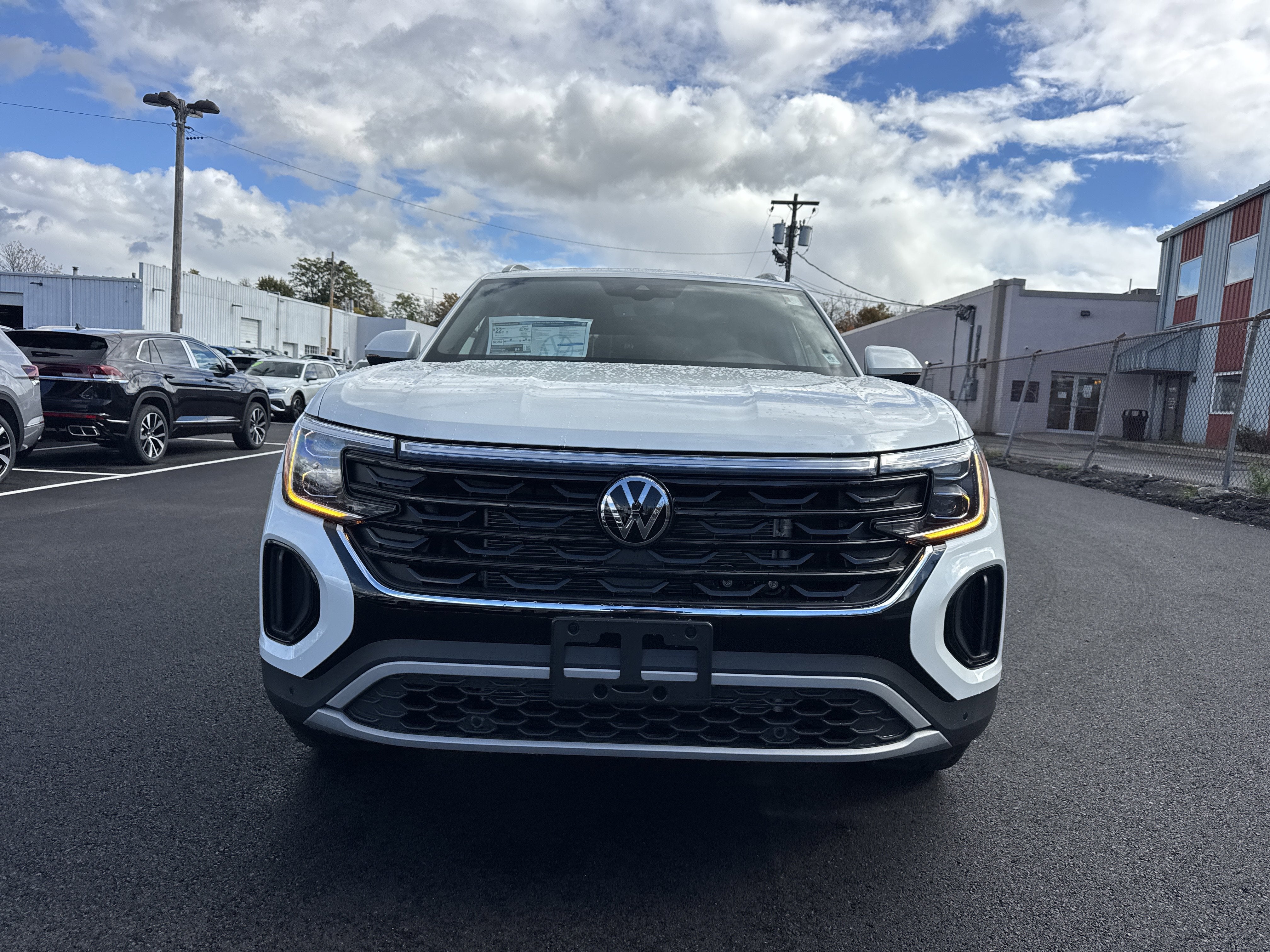 2026 Volkswagen Atlas Cross Sport 2.0T SE W/TECHNOLOGY