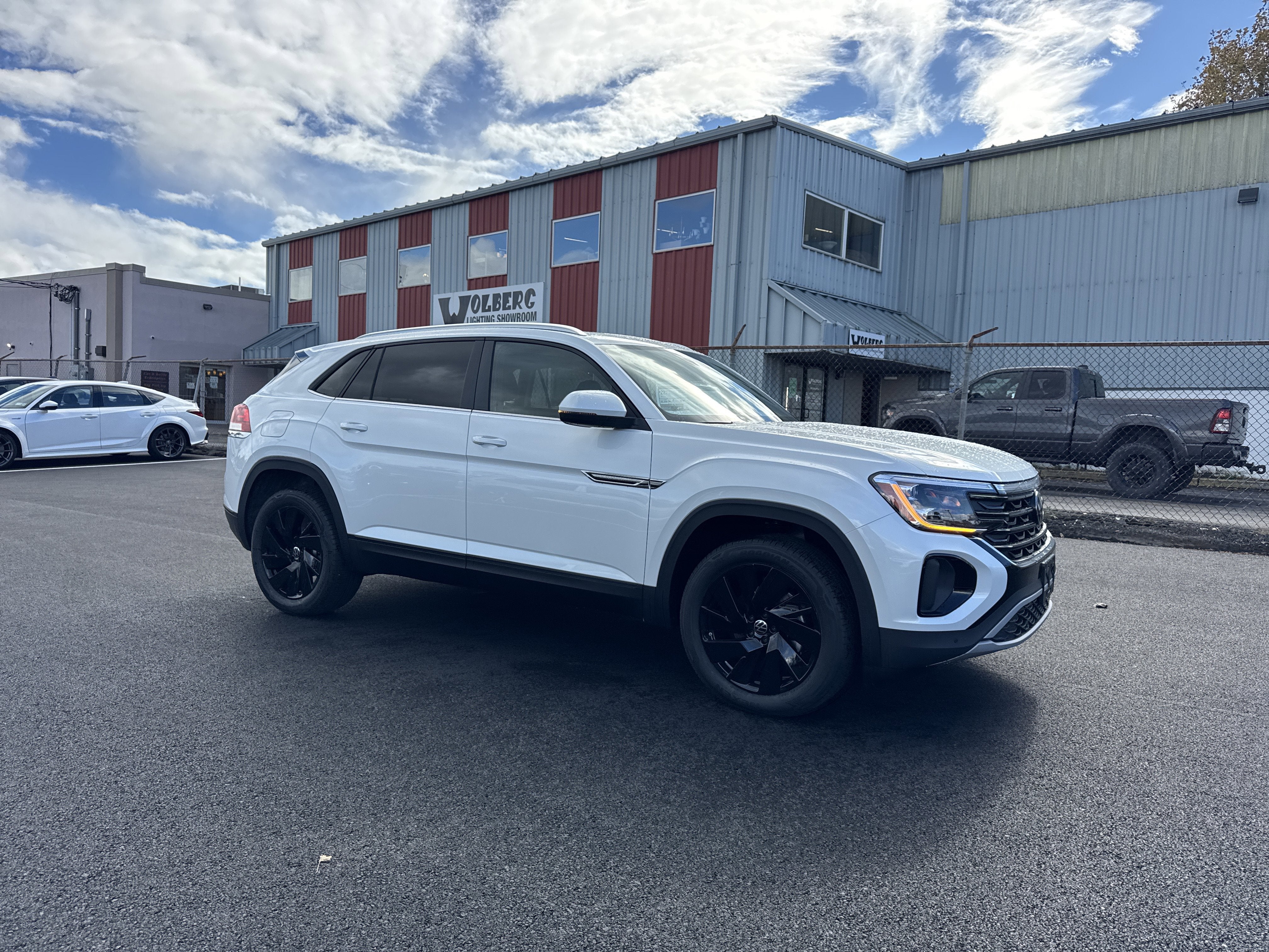 2026 Volkswagen Atlas Cross Sport 2.0T SE W/TECHNOLOGY
