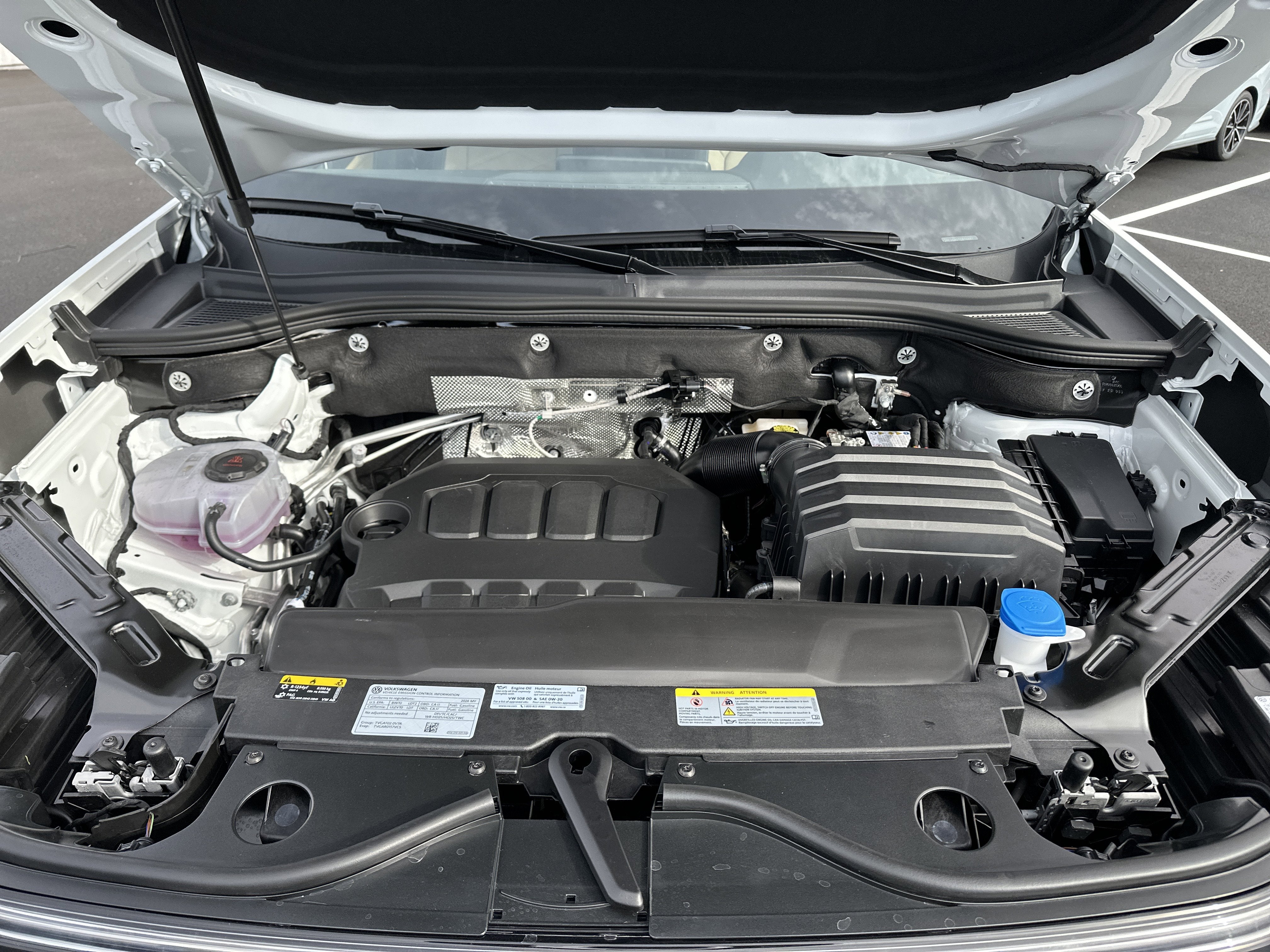 2026 Volkswagen Atlas Cross Sport 2.0T SE W/TECHNOLOGY