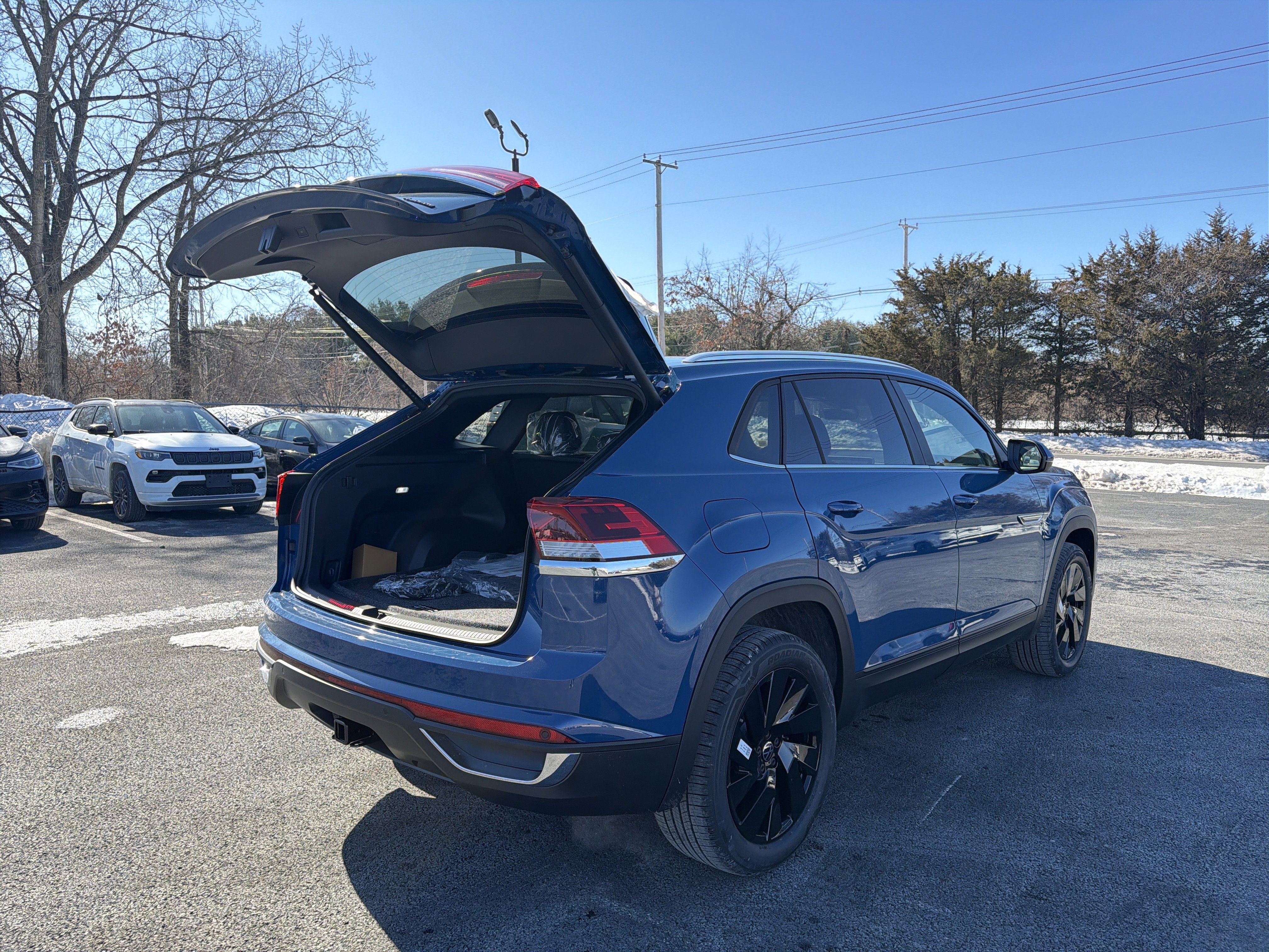 2026 Volkswagen Atlas Cross Sport 2.0T SE W/TECHNOLOGY