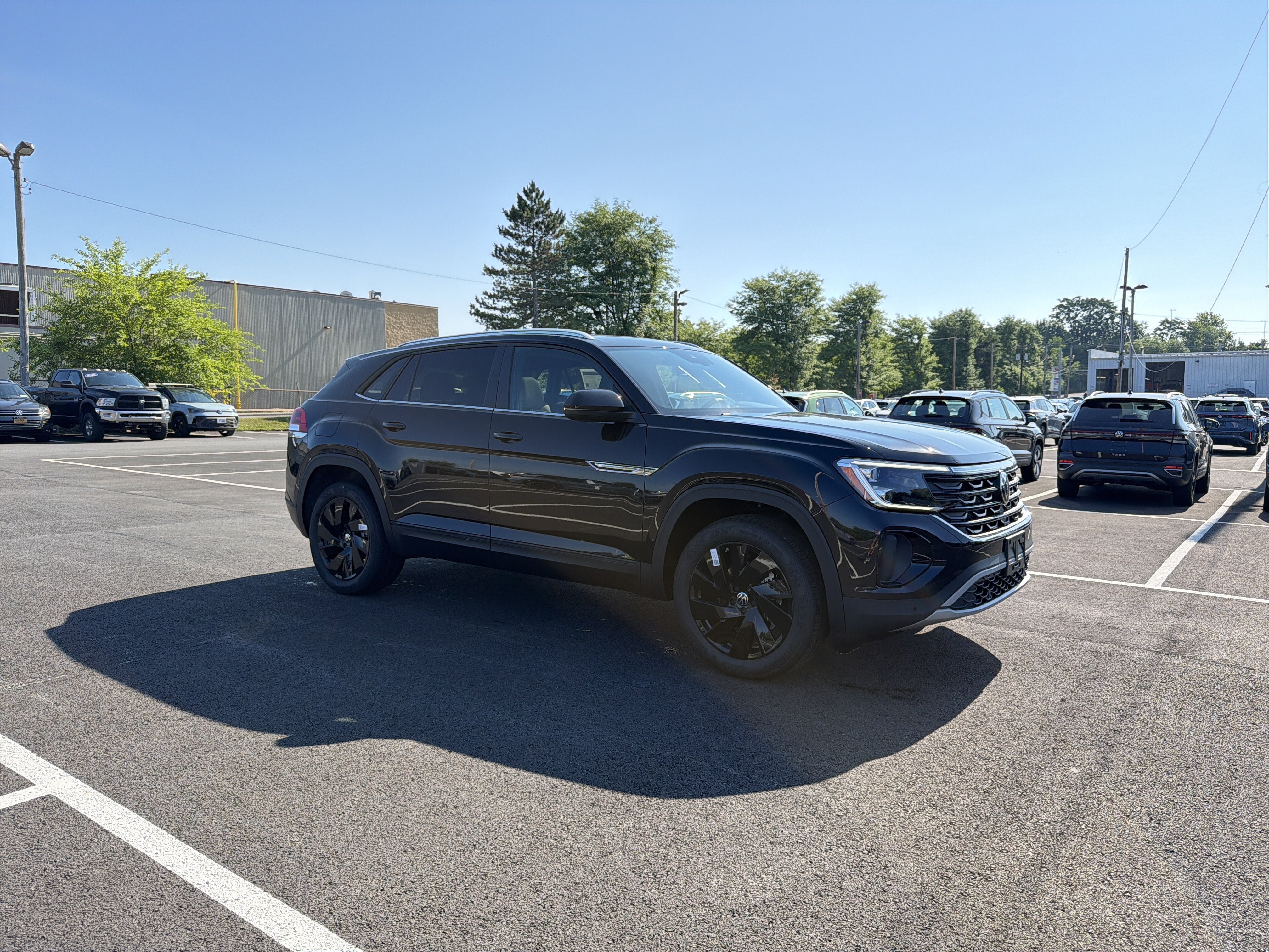 2026 Volkswagen Atlas Cross Sport 2.0T SE W/TECHNOLOGY